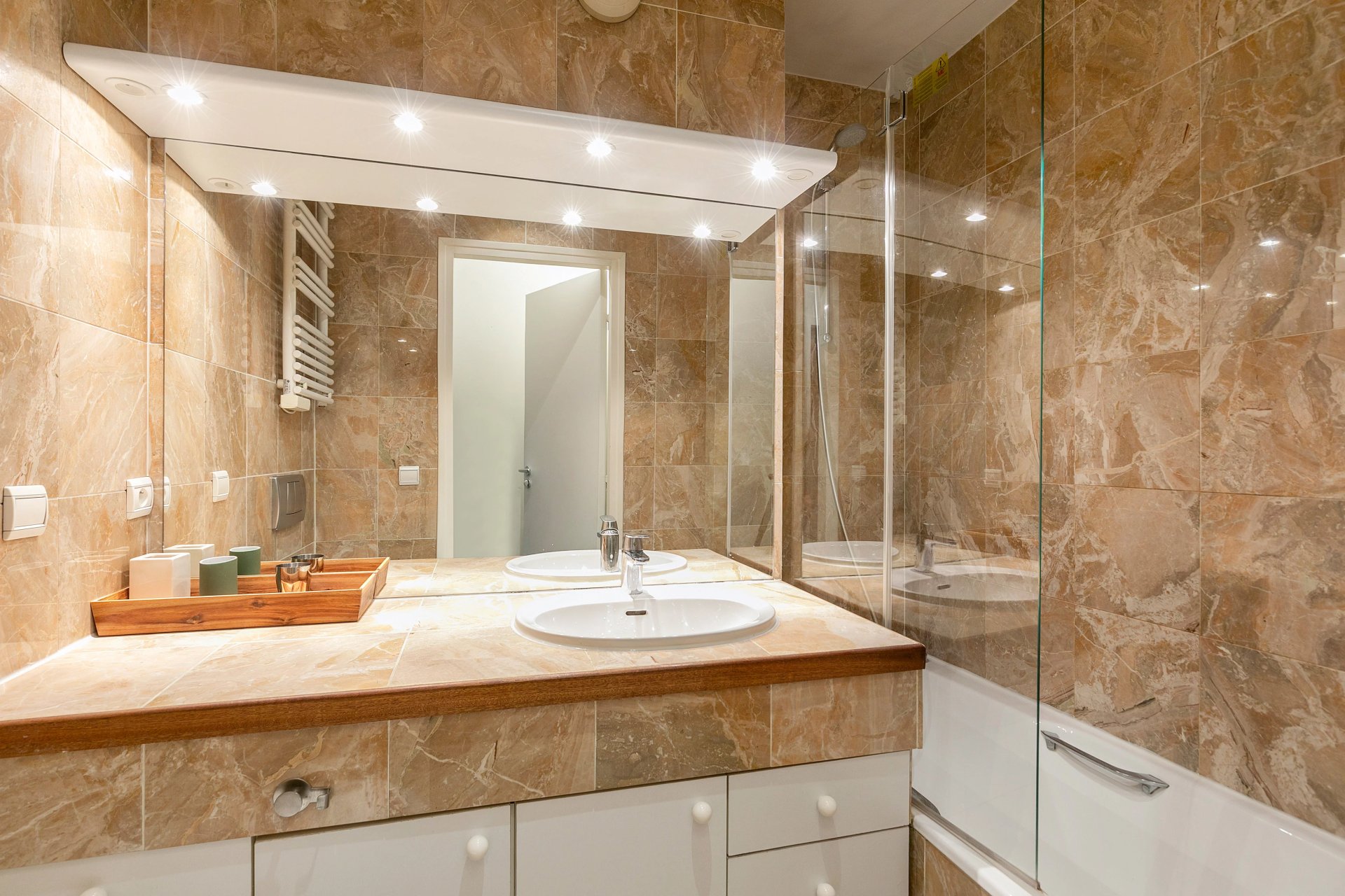 2 Bedroom Apartment/Flat's Image 8