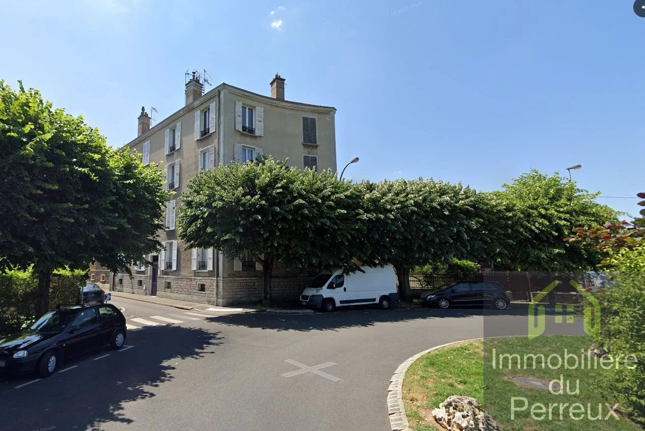 BEL APPARTEMENT F2 AU GRAND CALME ET PROCHE DE TOUT