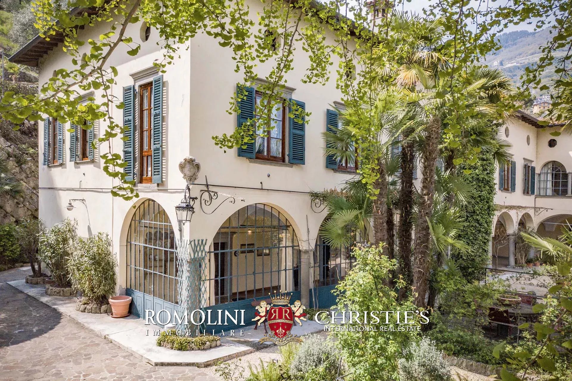 9 Bedroom Villa/Townhouse's Image 29