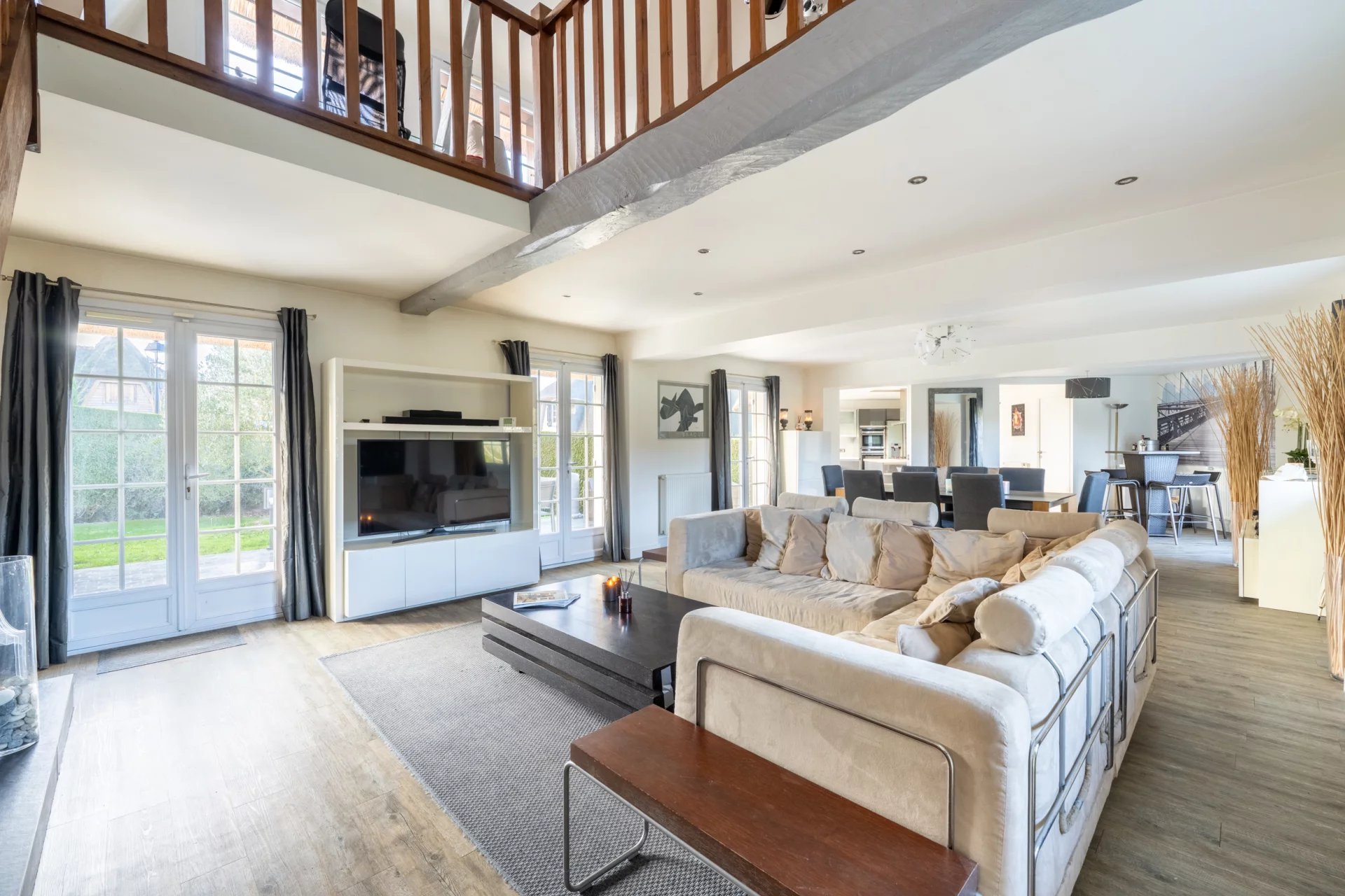 Casa Thoiry - picture 1