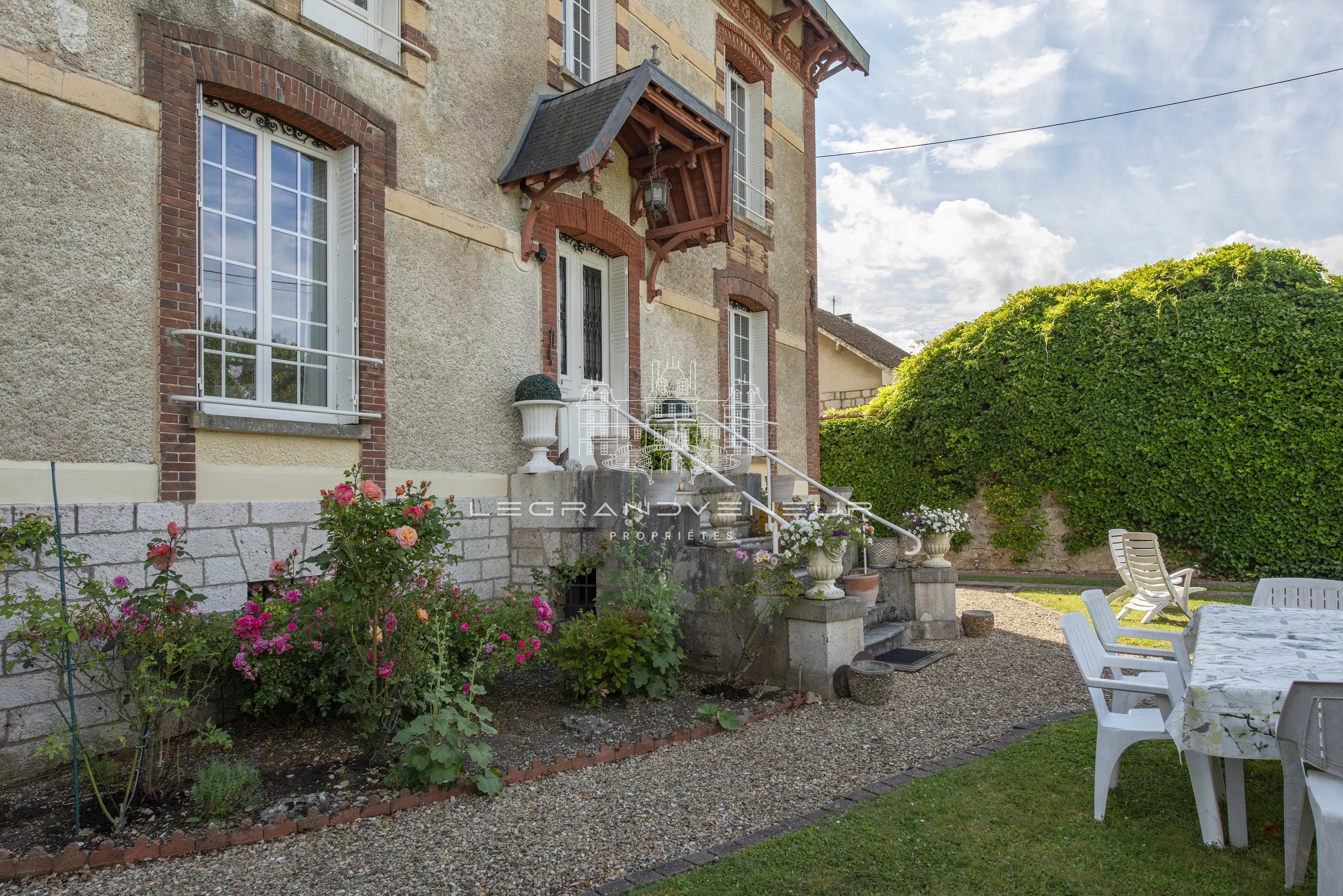 Sale House Fontainebleau