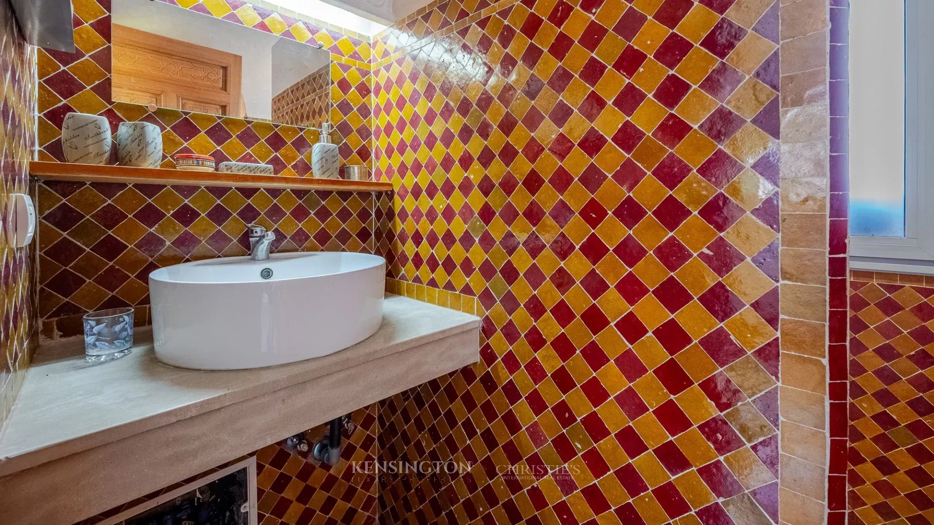 7 Bedroom Villa/Townhouse's Image 21