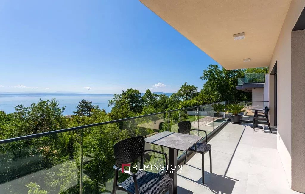 4 Bedroom Villa/Townhouse's Image 25