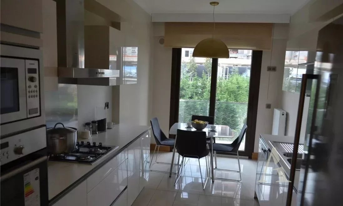 Luxurious Studio Apartment in Ümraniye with Premium Amenities