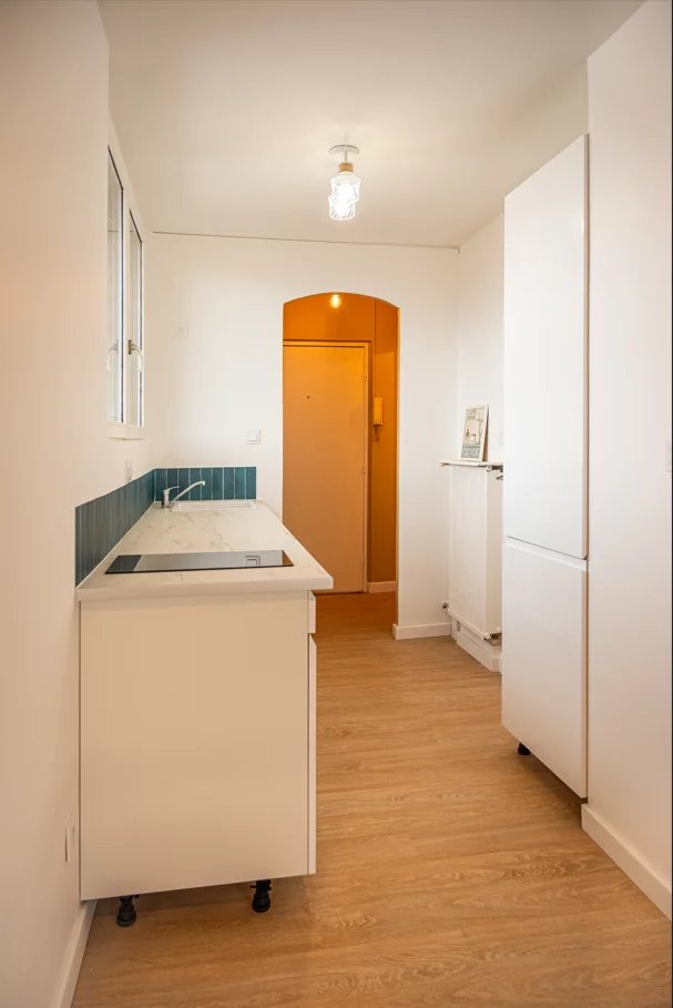 Studio refait à neuf de 29 m² avec terrasse - Photo 5