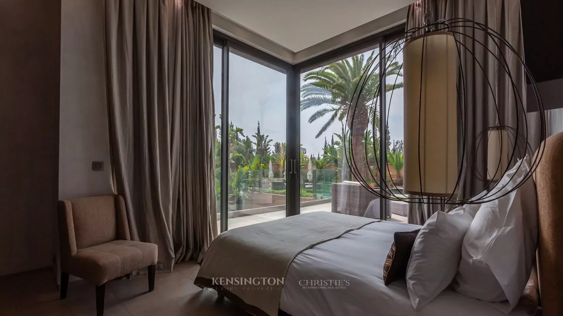 6 Bedroom Villa/Townhouse's Image 42