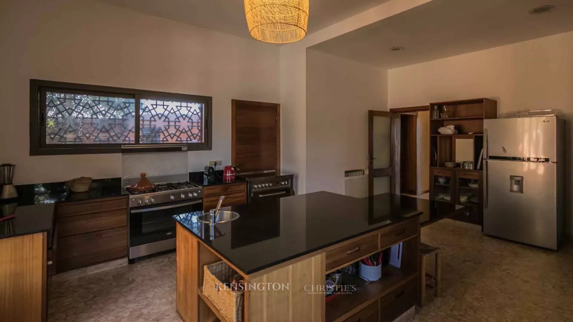 6 Bedroom Villa/Townhouse's Image 29