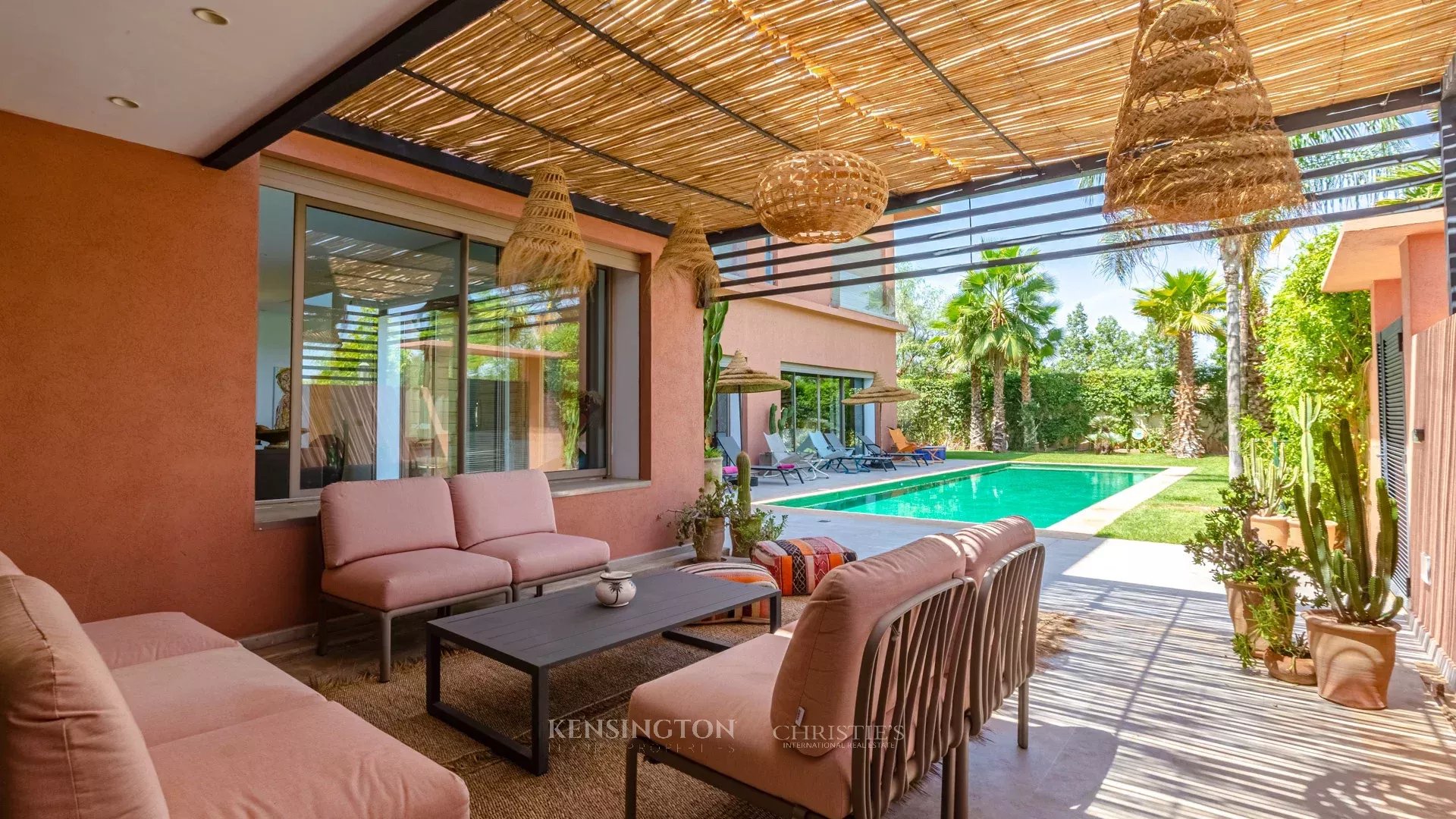 5 Bedroom Villa/Townhouse's Image 4