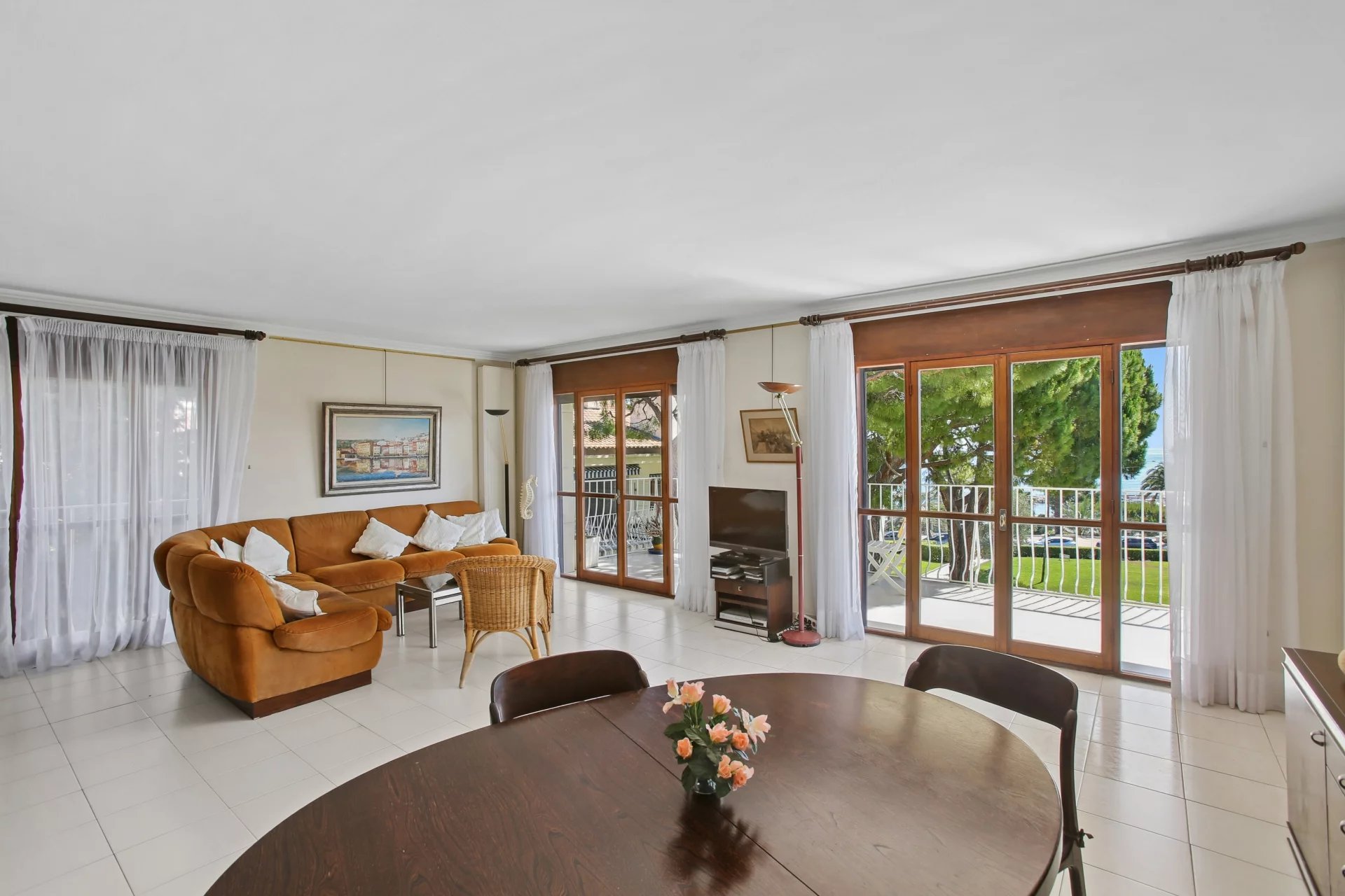 Appartement 3/4 pièces avec de grandes terrasses et vue mer au cœur du village de Saint-Jean-Cap-Ferrat
