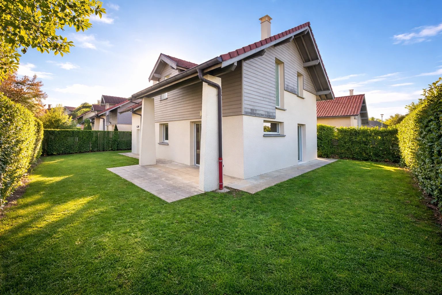 DOUVAINE - MAISON 4 PIECES DE 133m2 - A VENDRE