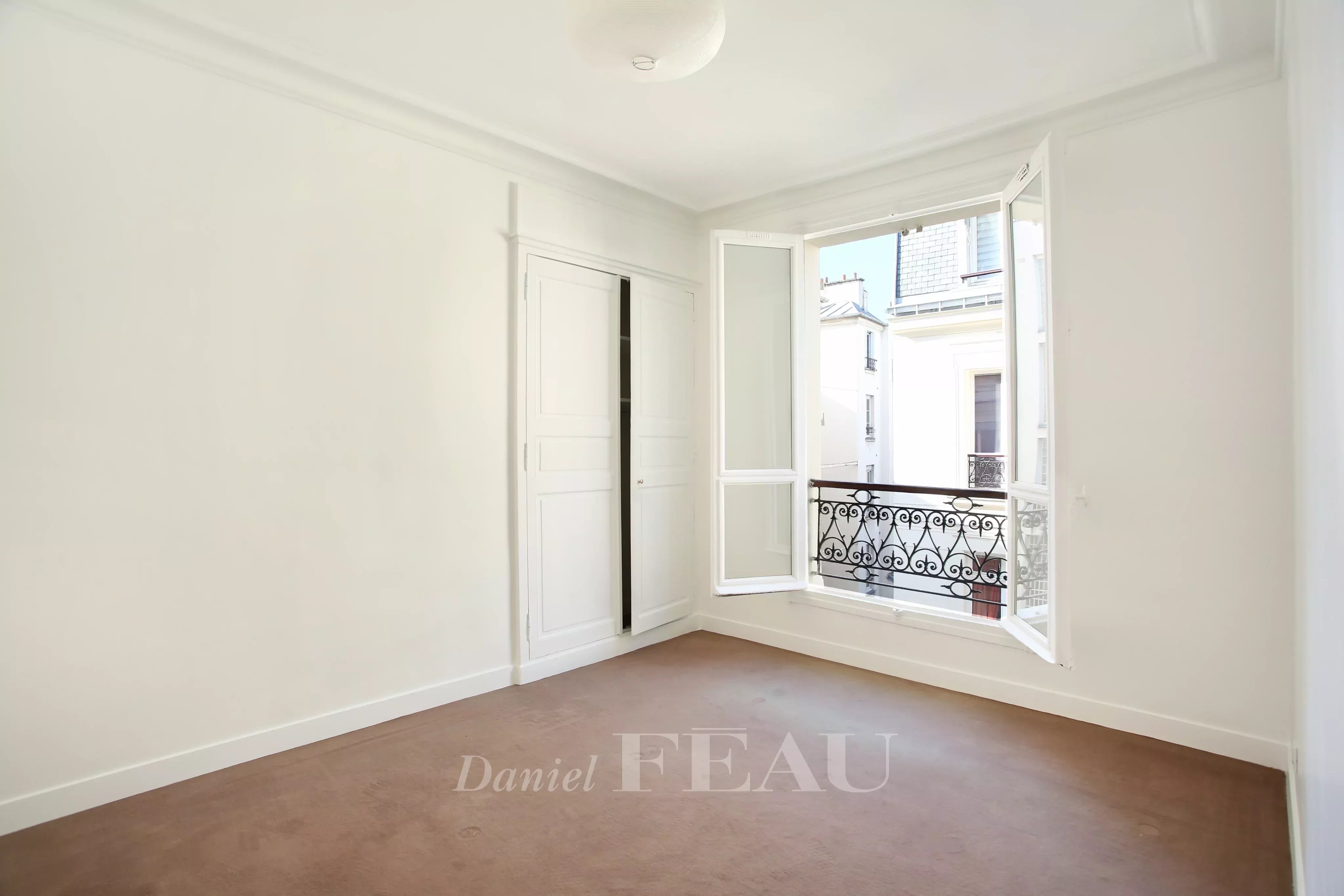 Location Appartement Paris 8ème