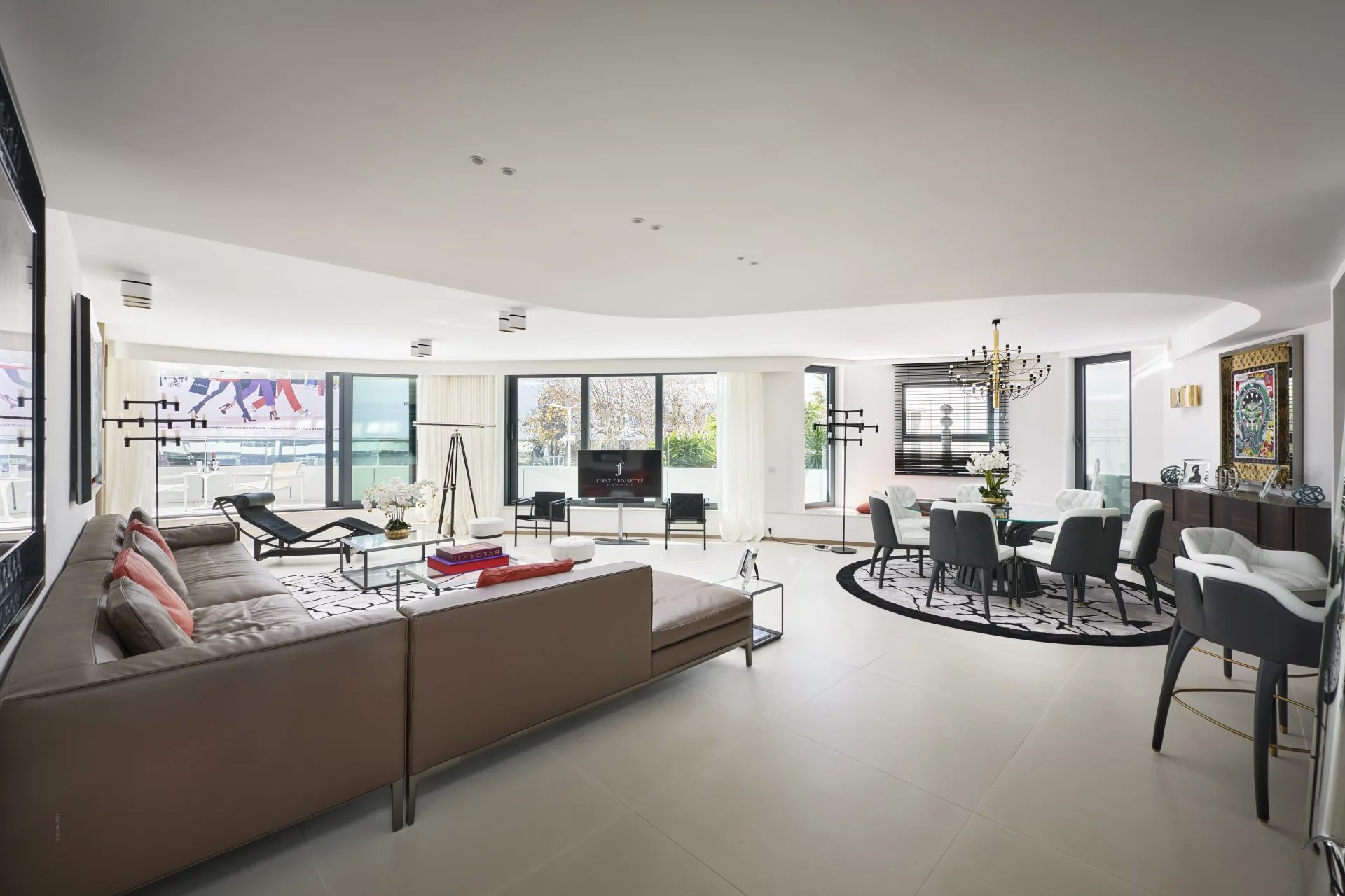 UNIQUE - HIGH STANDING APARTMENT