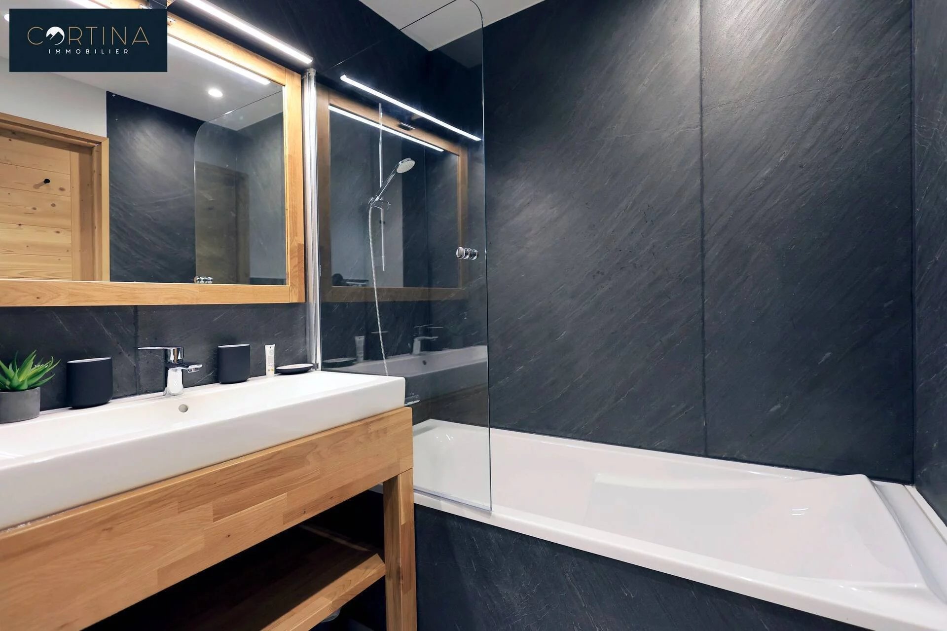 Skier 9 — Duplex pour 8 personnes