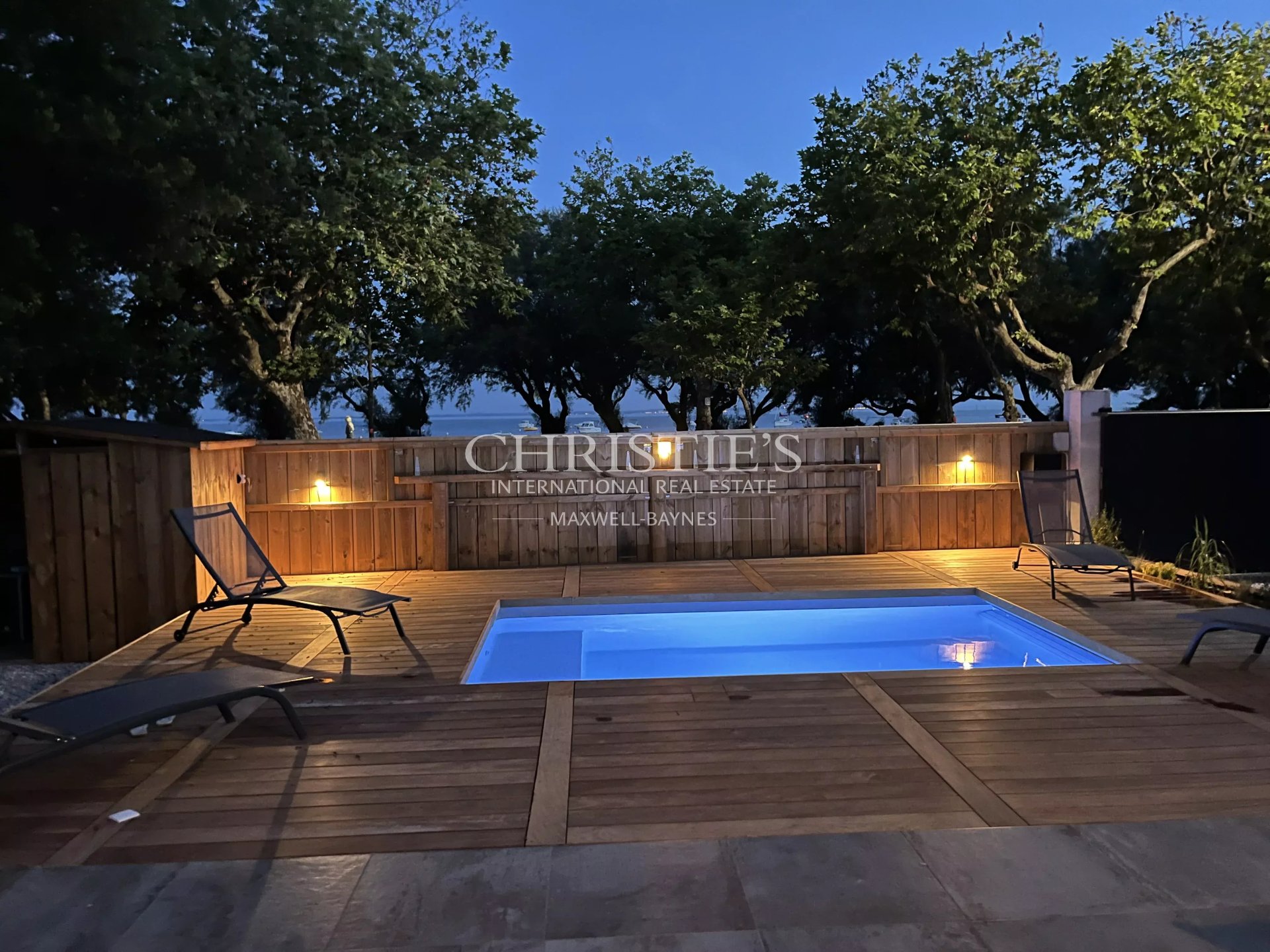 5 Bedroom Villa/Townhouse's Image 21
