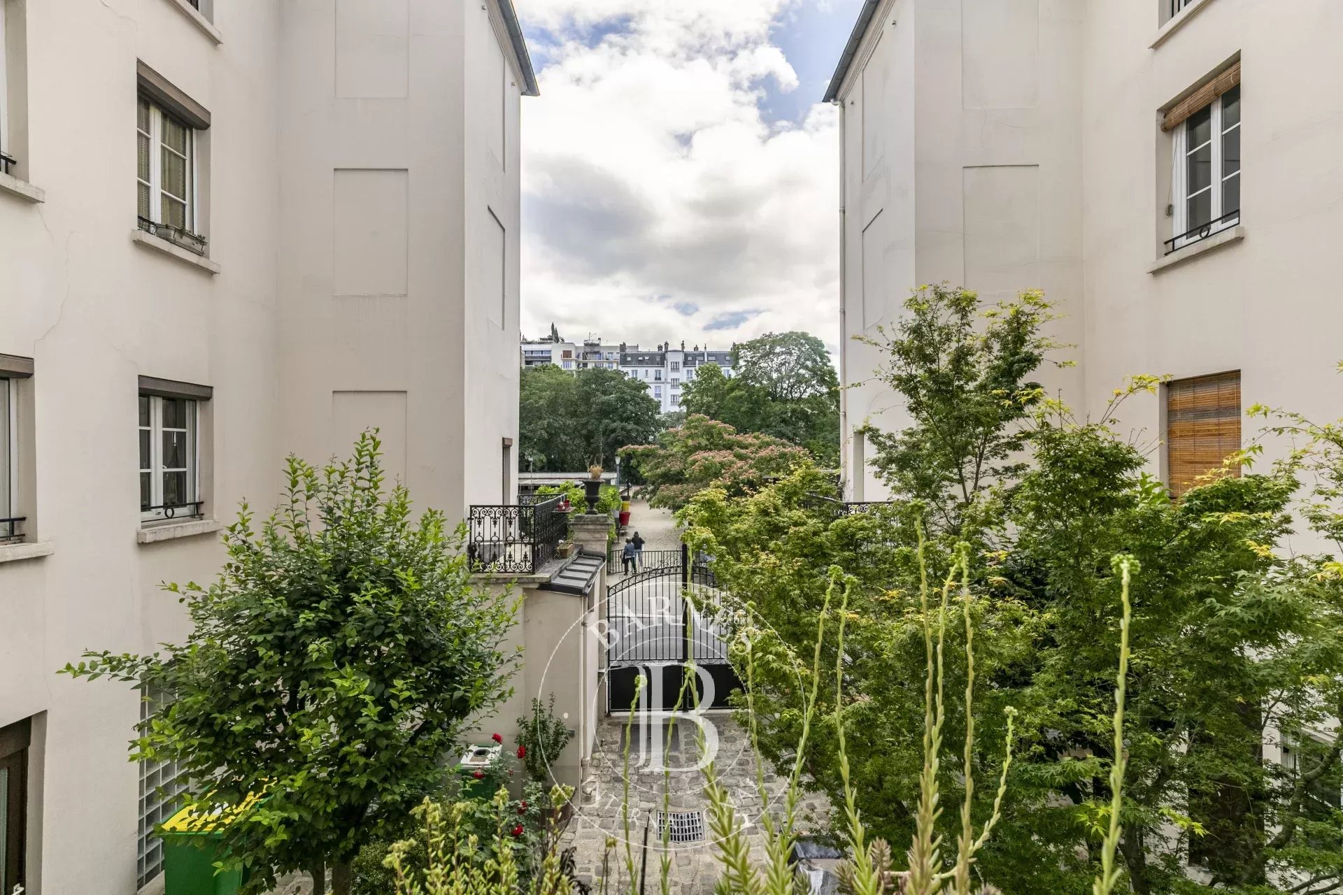 Appartement Paris 75015  -  ref 87094123 (picture 1)