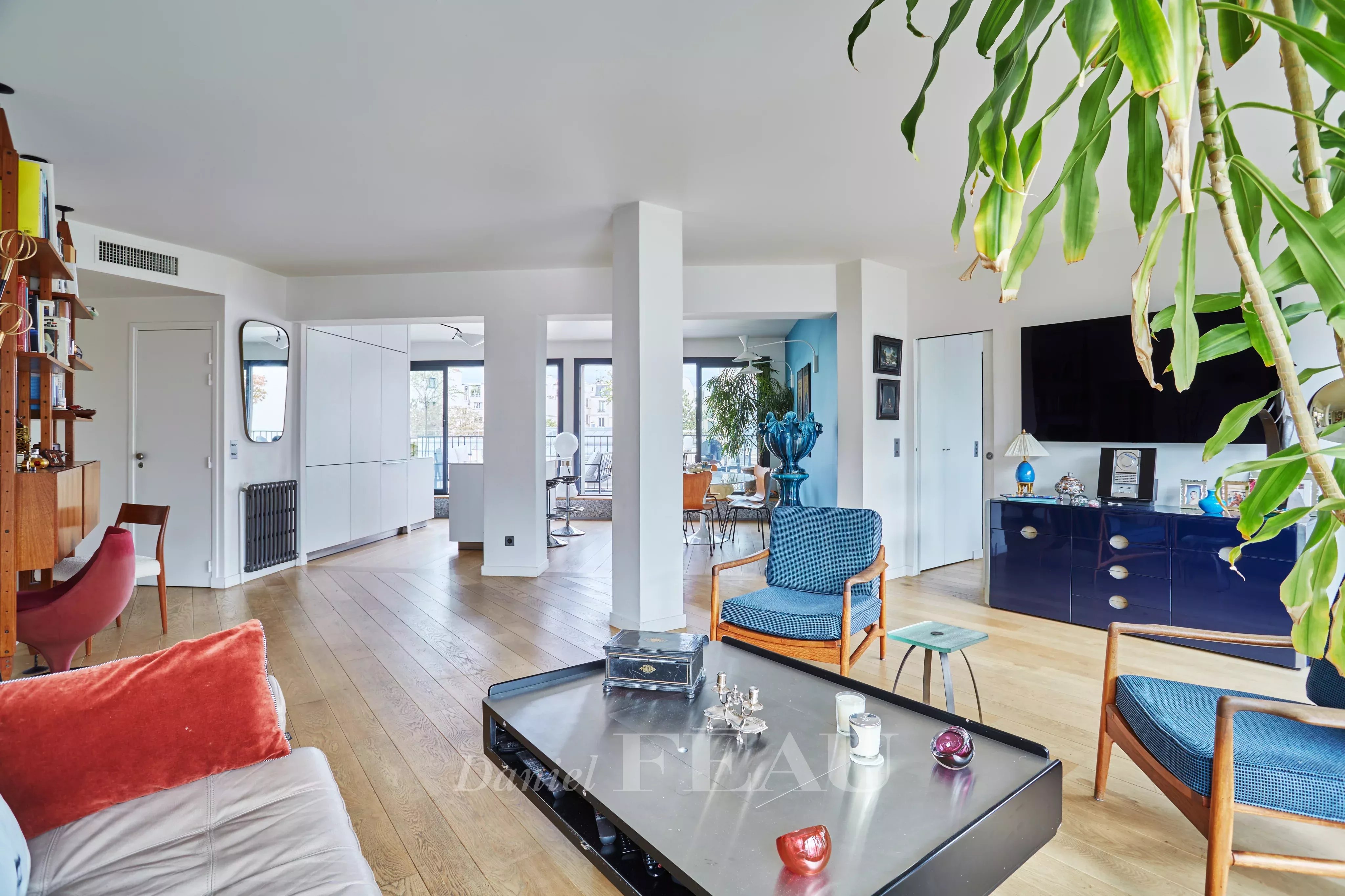 Sale Apartment Paris 16th
