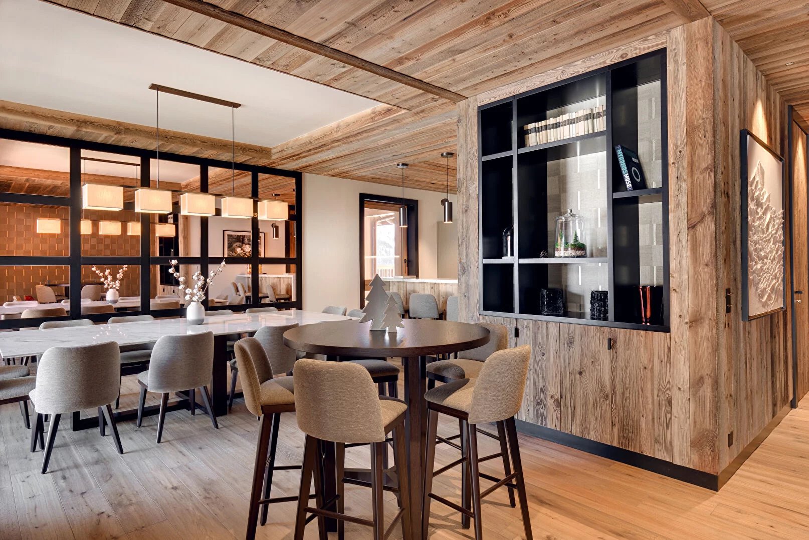 MERIBEL - IHR CHALET AN DEN HÄNGEN