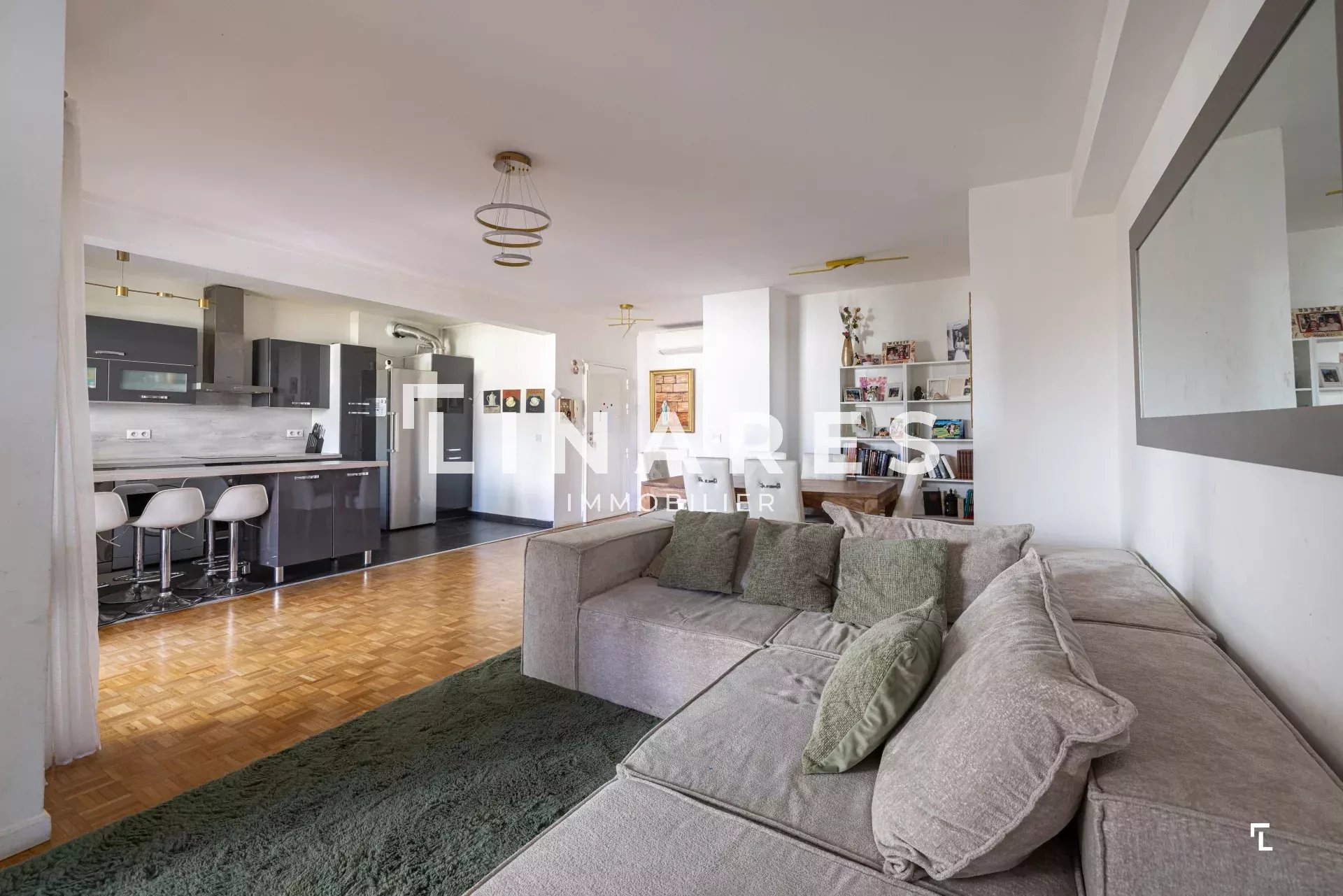 LE FAMILIAL - Appartement T4/5 de 110m2 - Terrasse - 13009 MICHELET