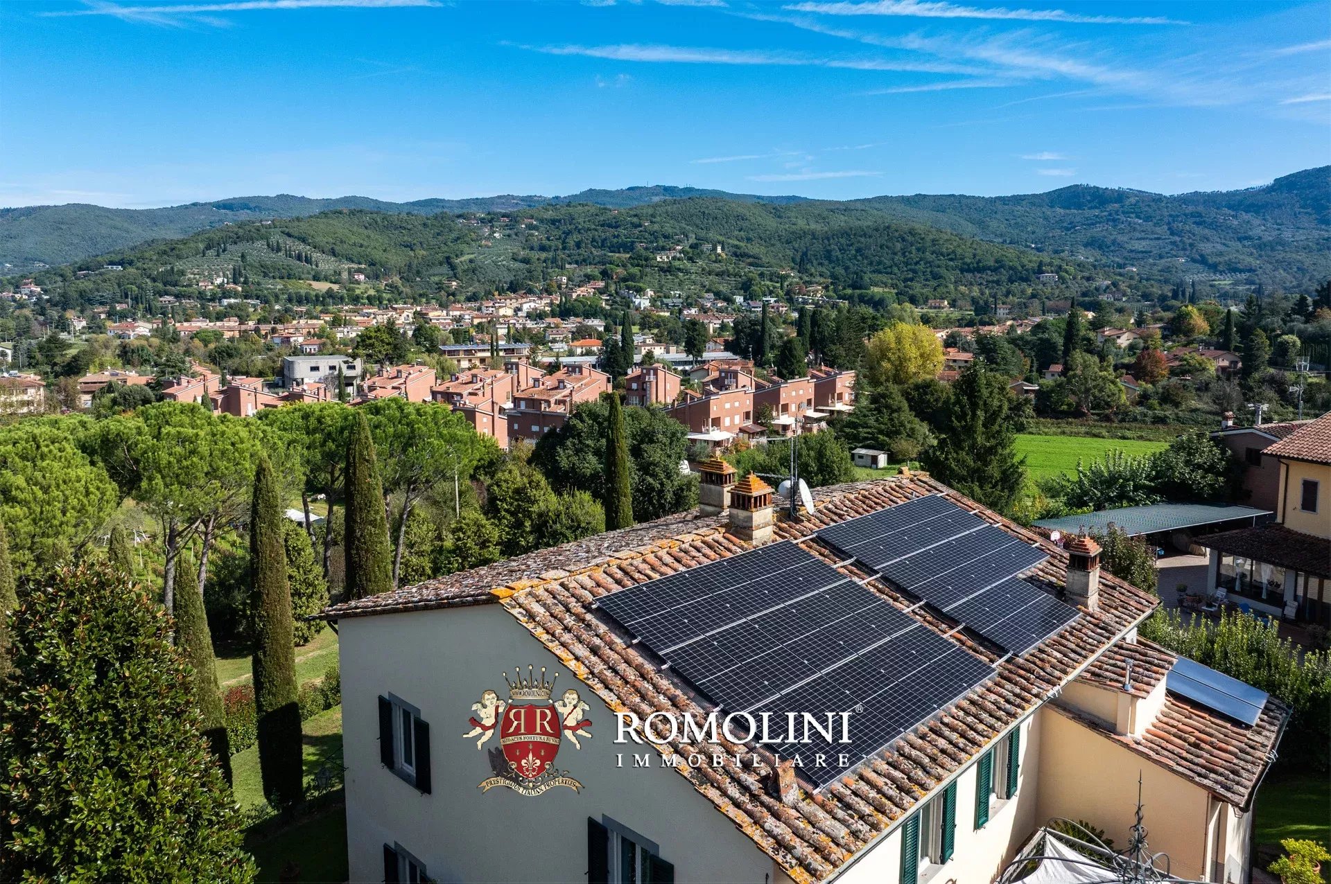 4 Bedroom Villa/Townhouse's Image 5