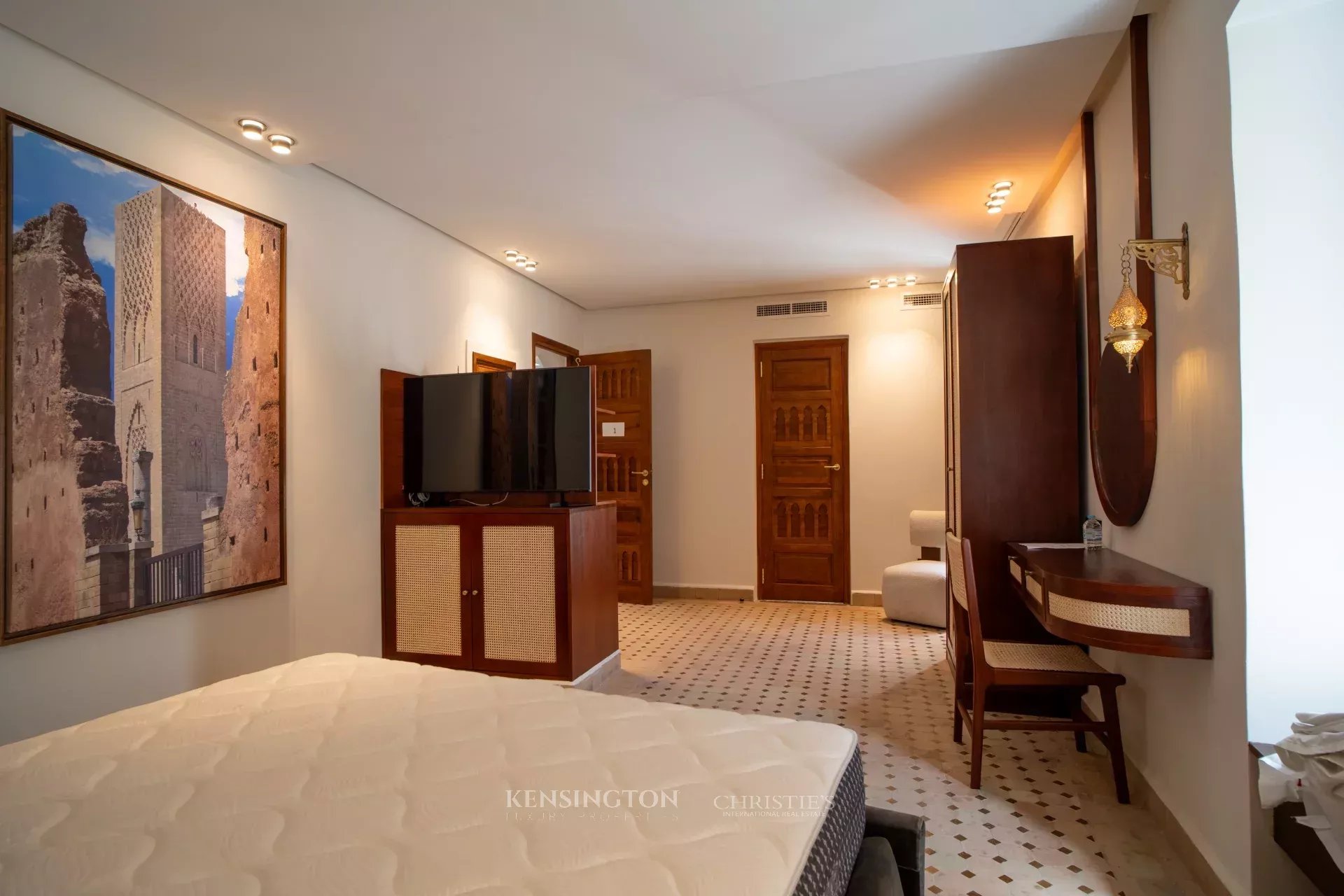 8 Bedroom Villa/Townhouse's Image 28