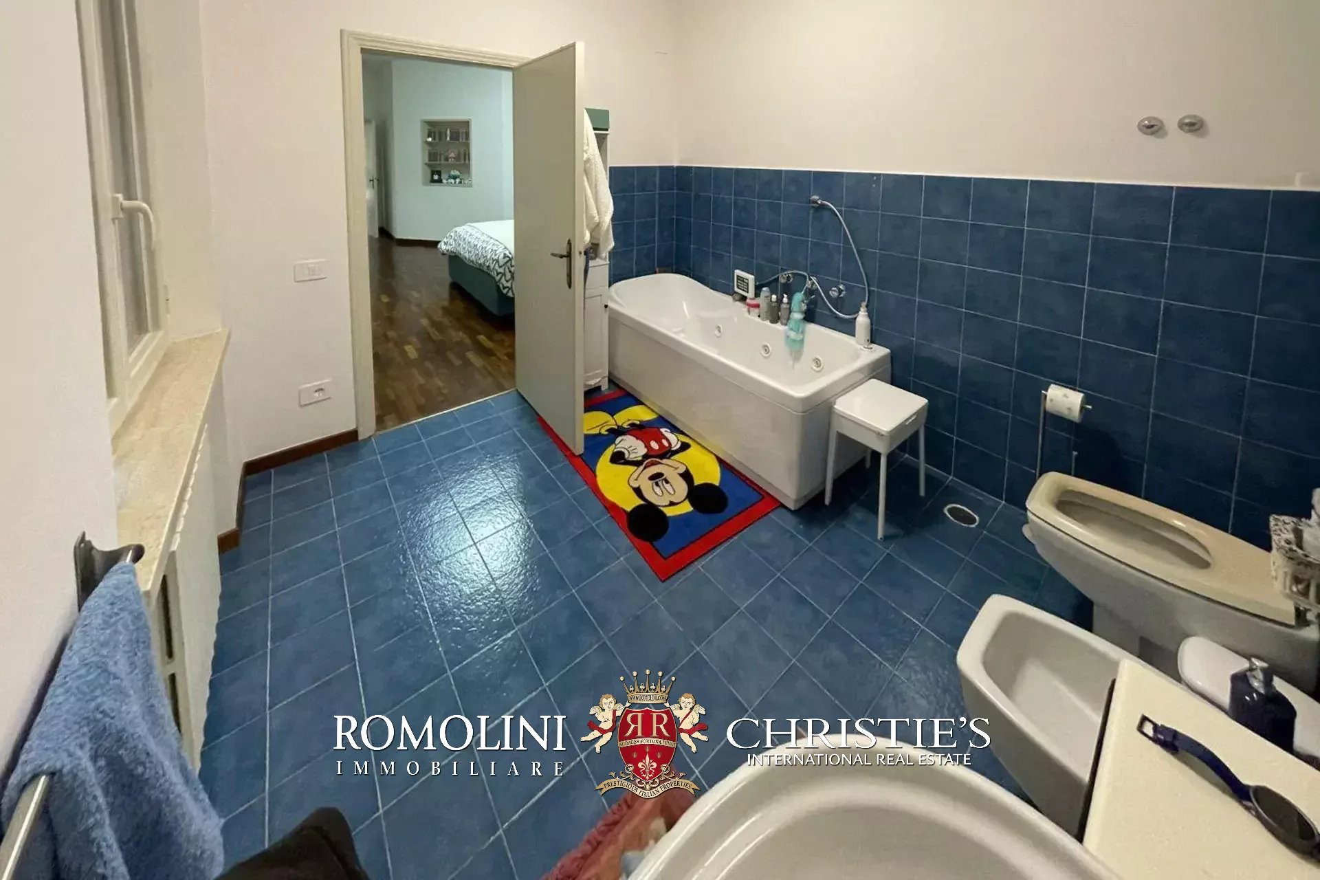 7 Bedroom Villa/Townhouse's Image 28