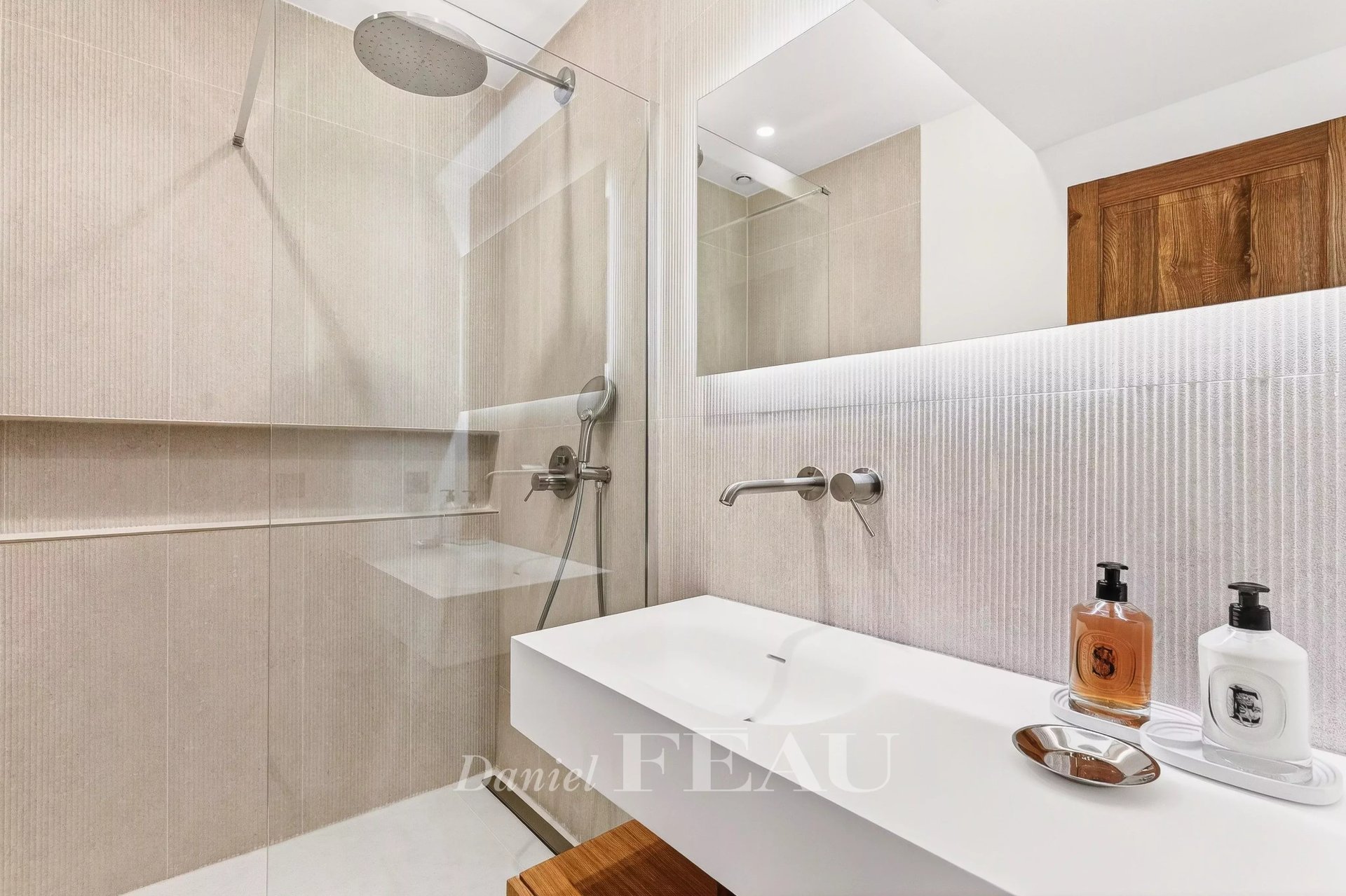 2 Bedroom Apartment/Flat's Image 4