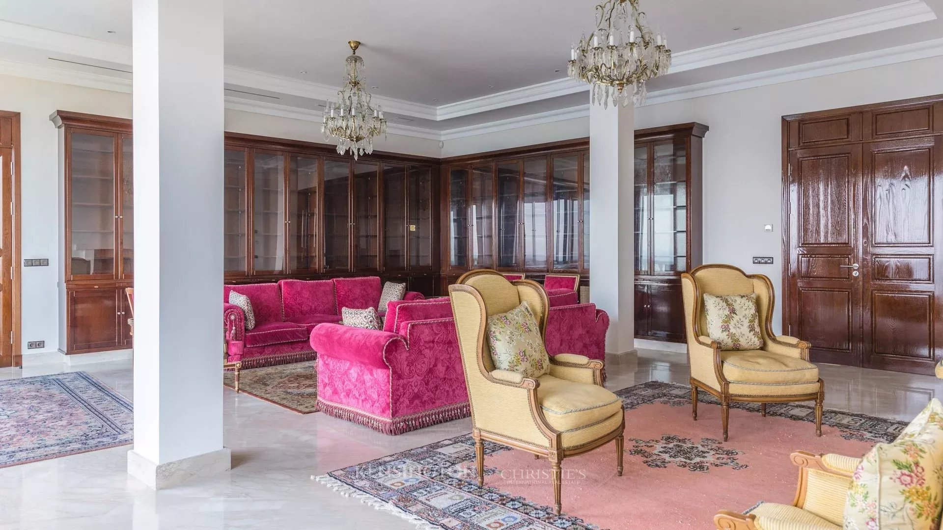 6 Bedroom Villa/Townhouse's Image 11