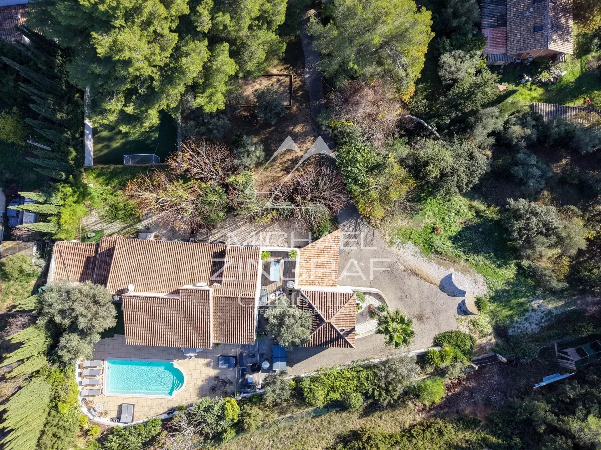 4 Bedroom Villa/Townhouse's Image 14