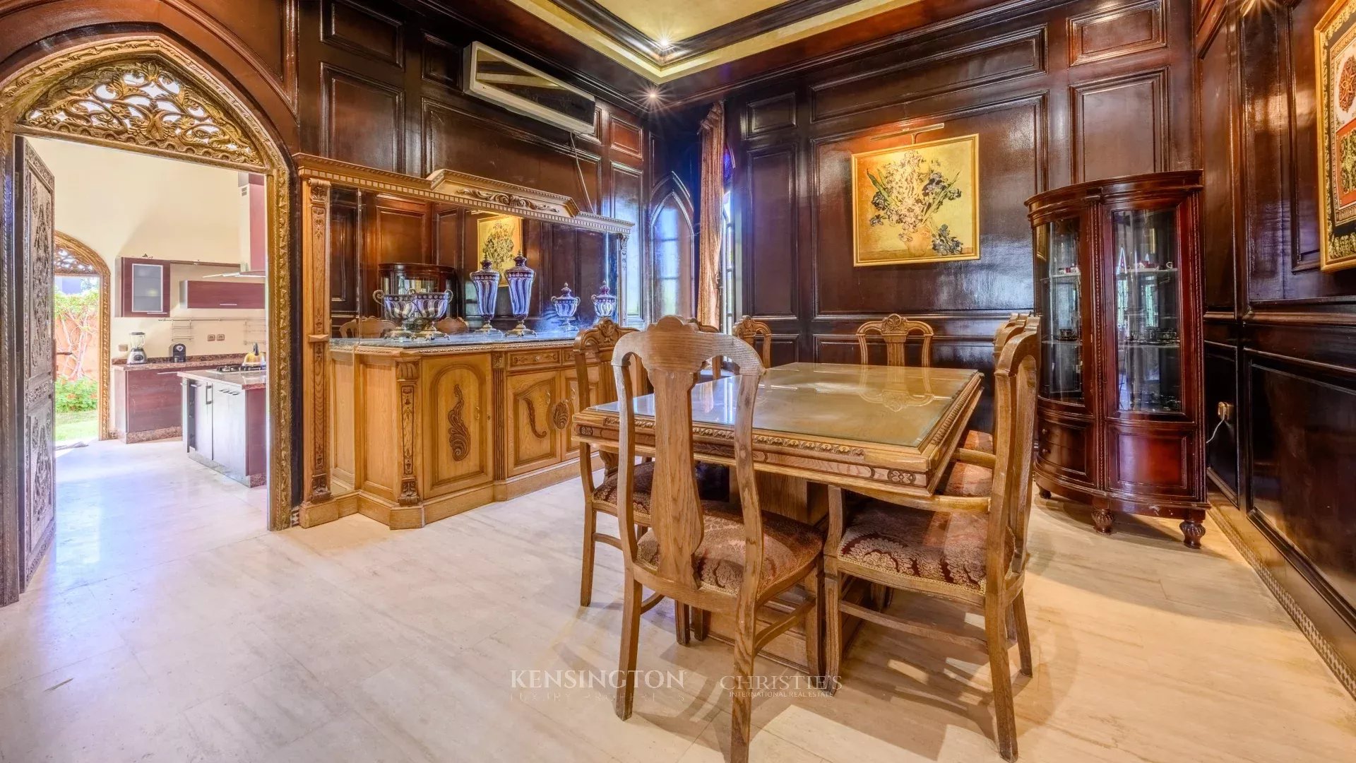 5 Bedroom Villa/Townhouse's Image 24