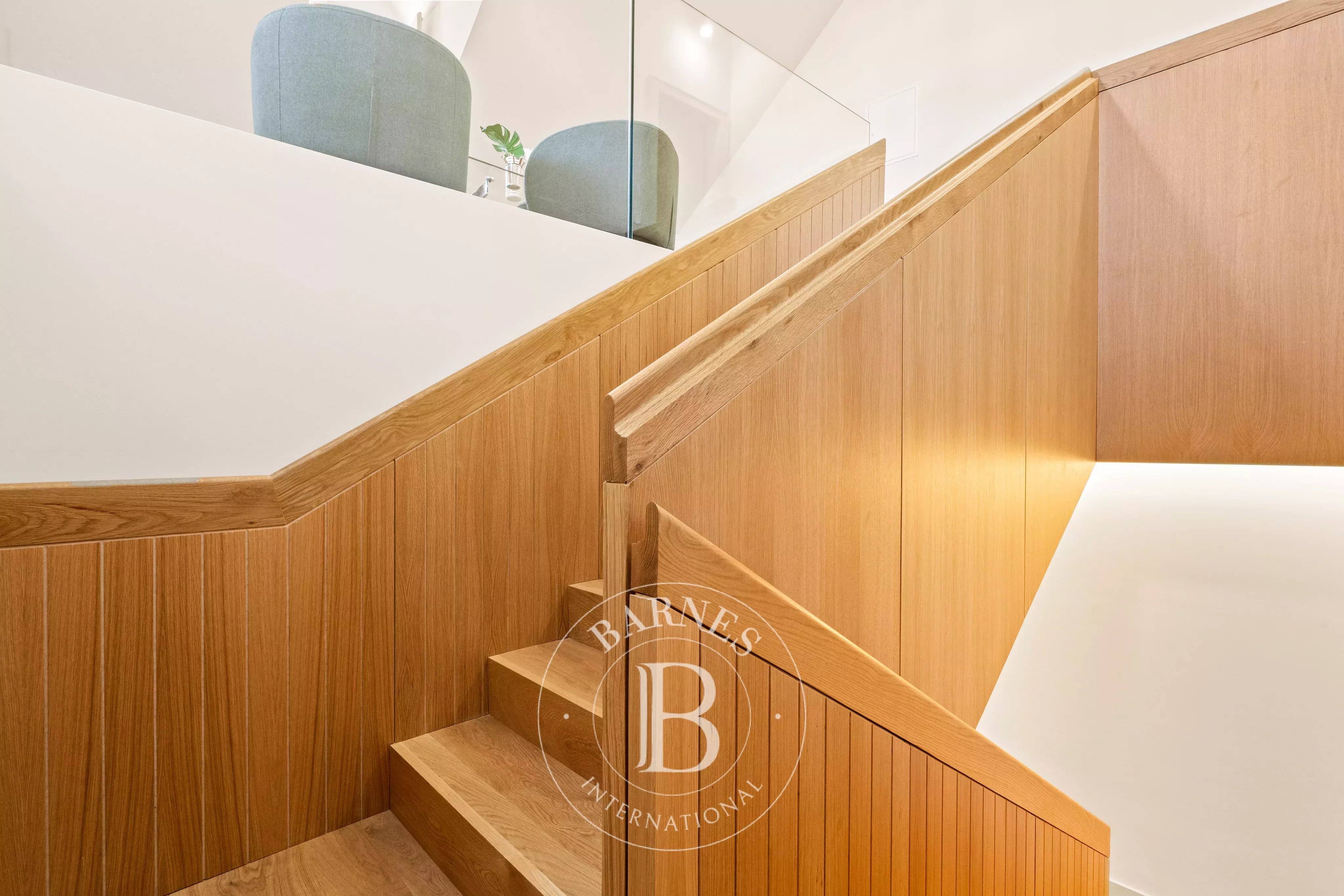 Jardin et vue sur la mer