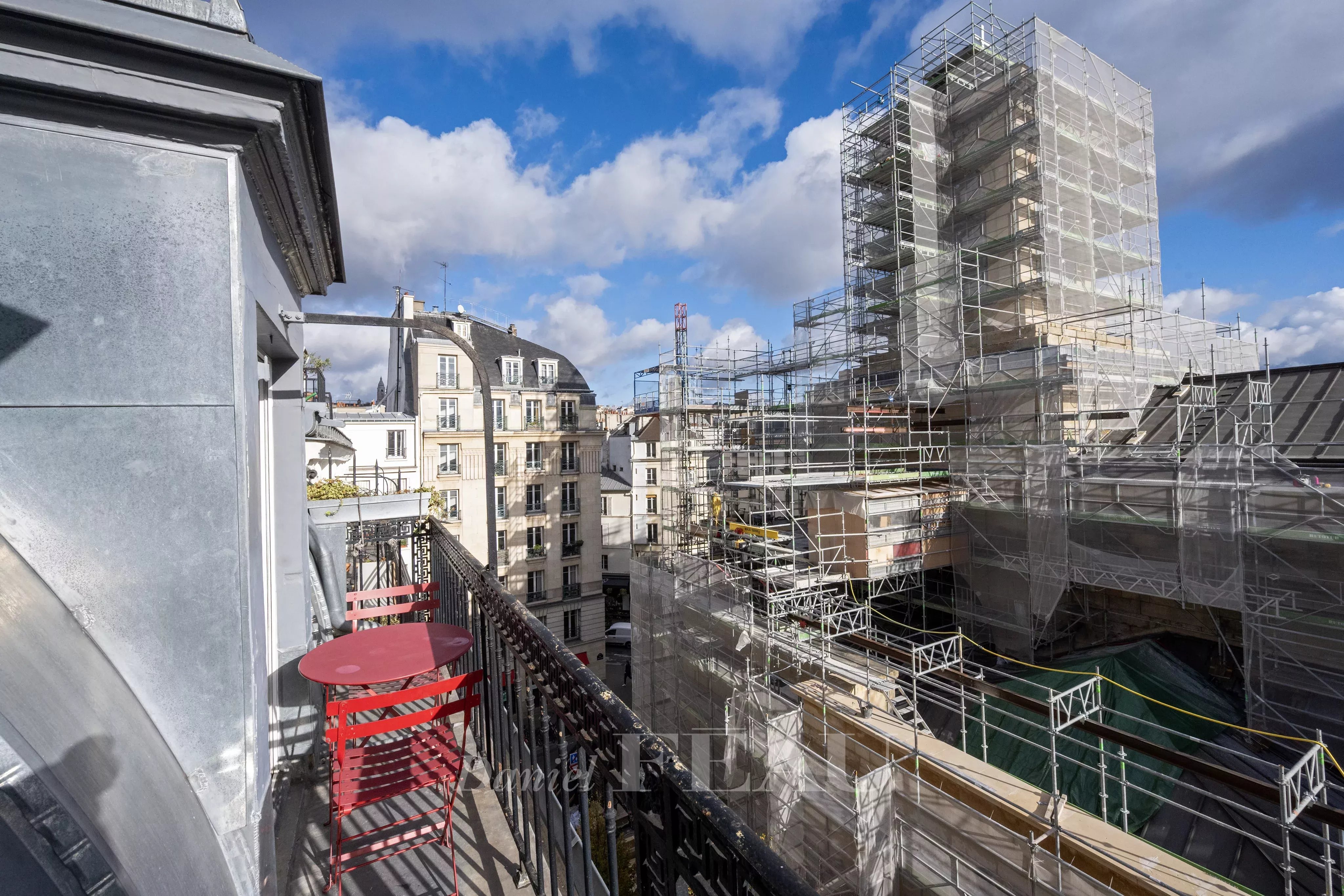 Balcon dégagé exposé Est