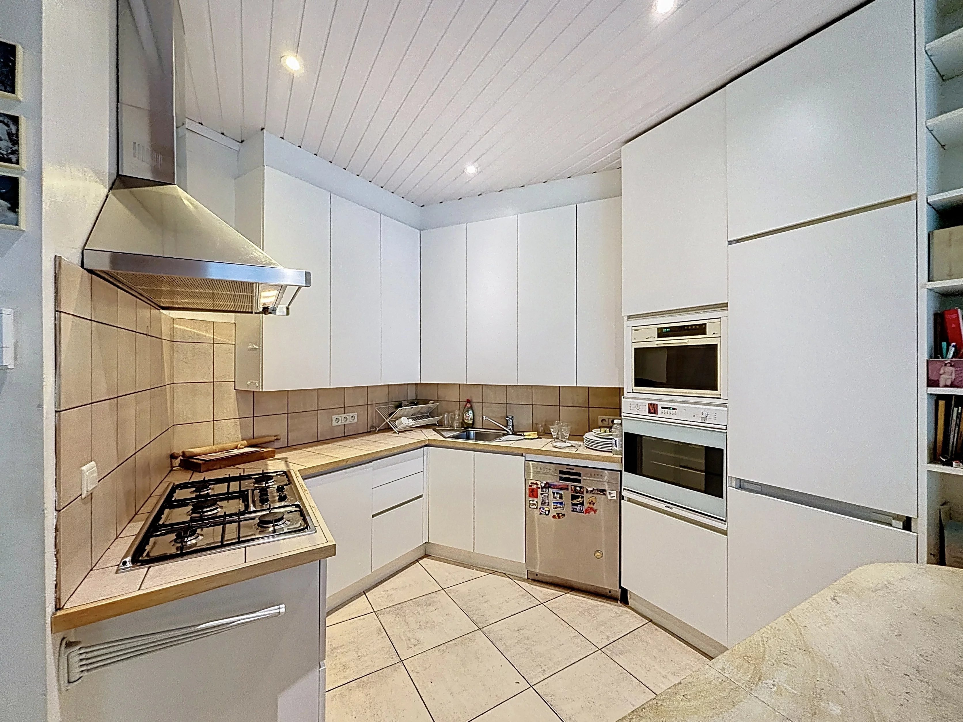 Large and elegant Brussels house with rear house