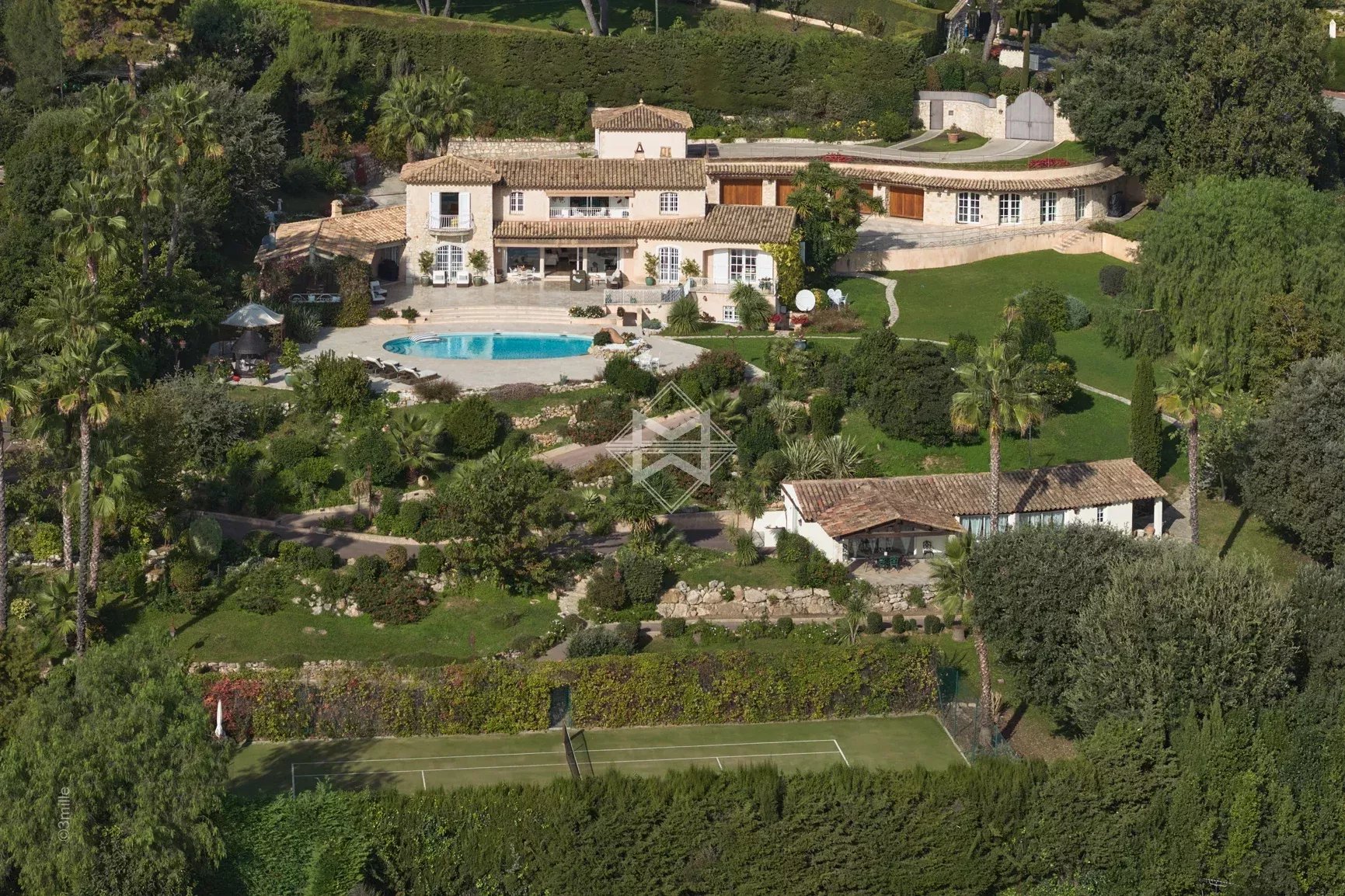 06480 LA COLLE-SUR-LOUP VILLA