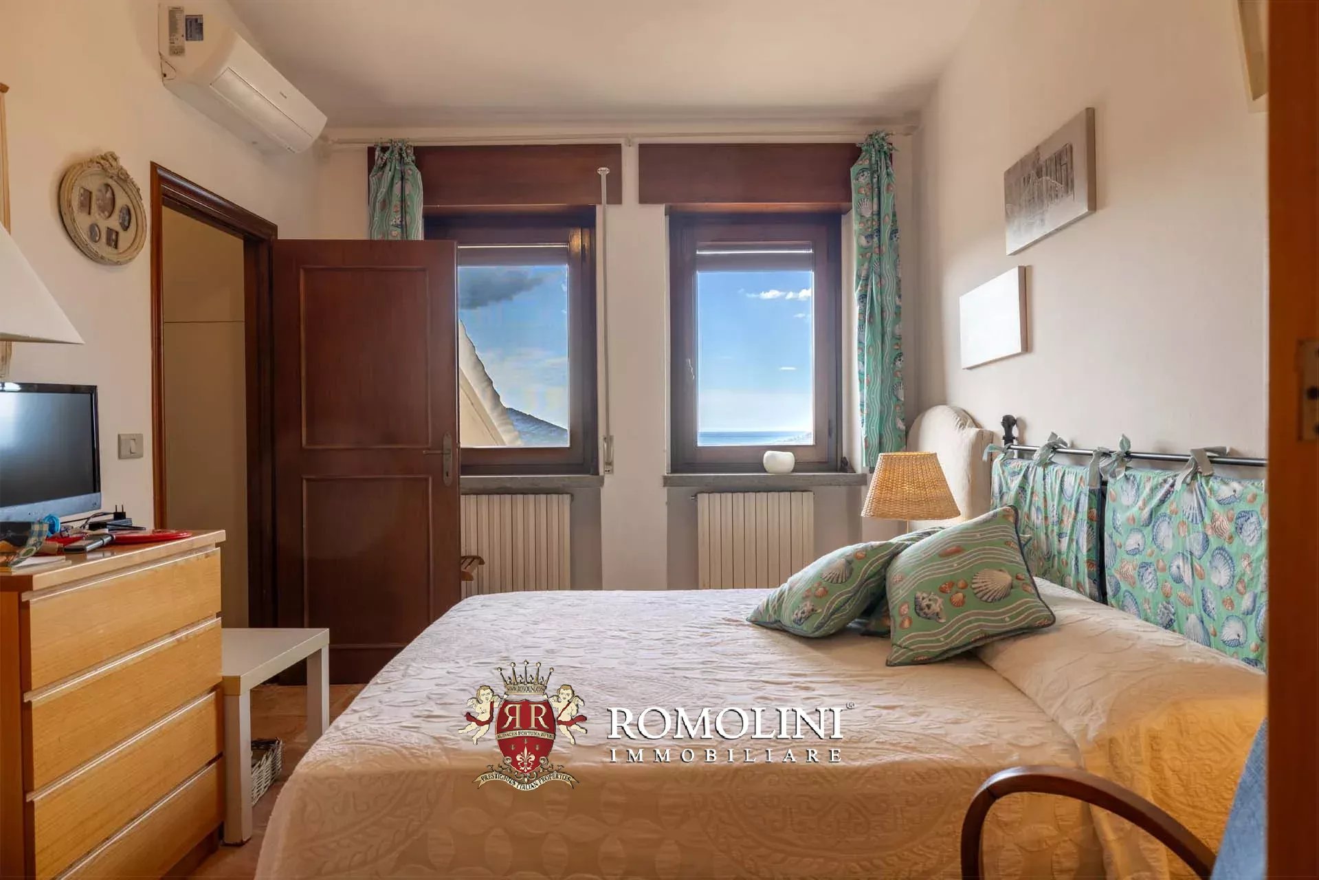 12 Bedroom Villa/Townhouse's Image 24