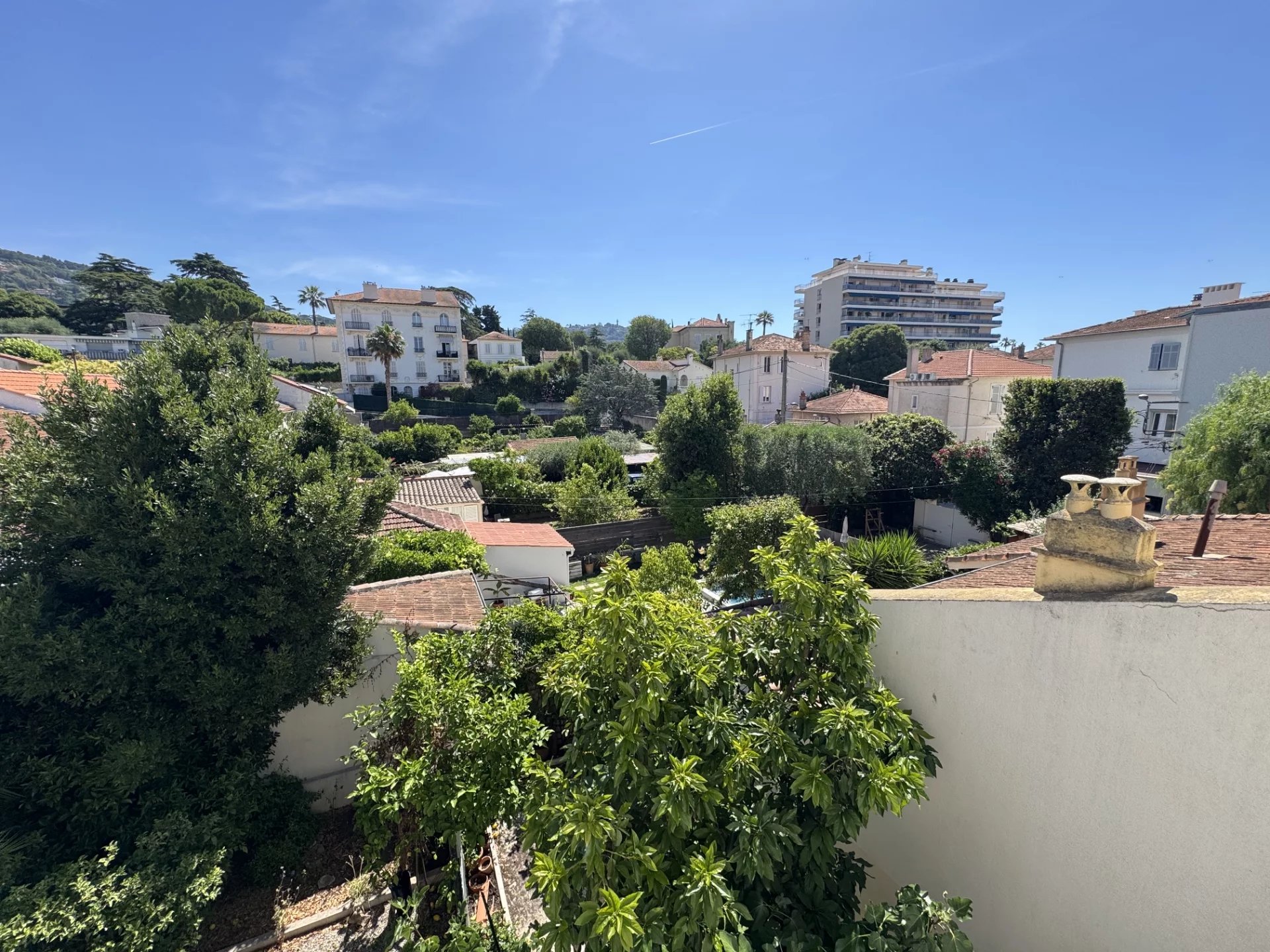 Cannes vente 2 pièces au calme absolu dans maison bourgeoise