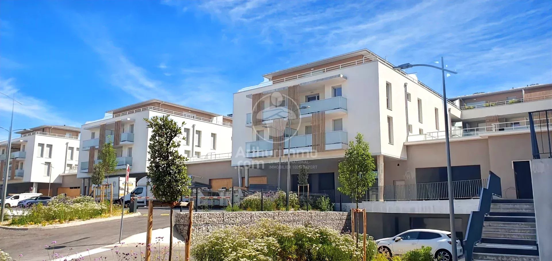 Local commercial spacieux à Déville-lès-Rouen, 90 m²