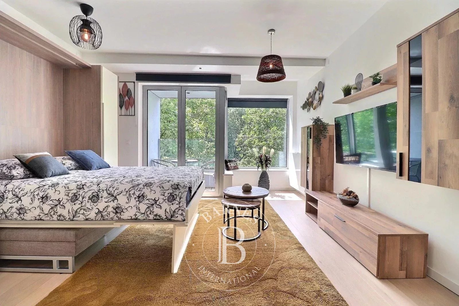 Avenue Louise - Furnished studio + terrace