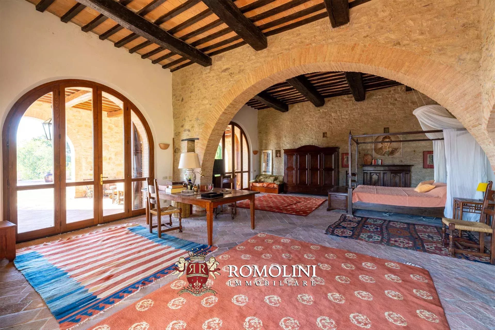 10 Bedroom Villa/Townhouse's Image 41