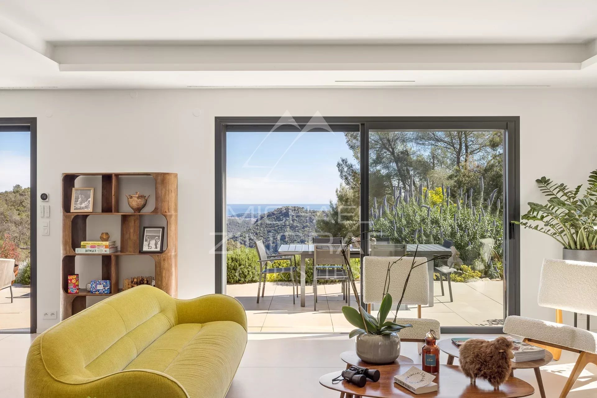5 Bedroom Villa/Townhouse's Image 4