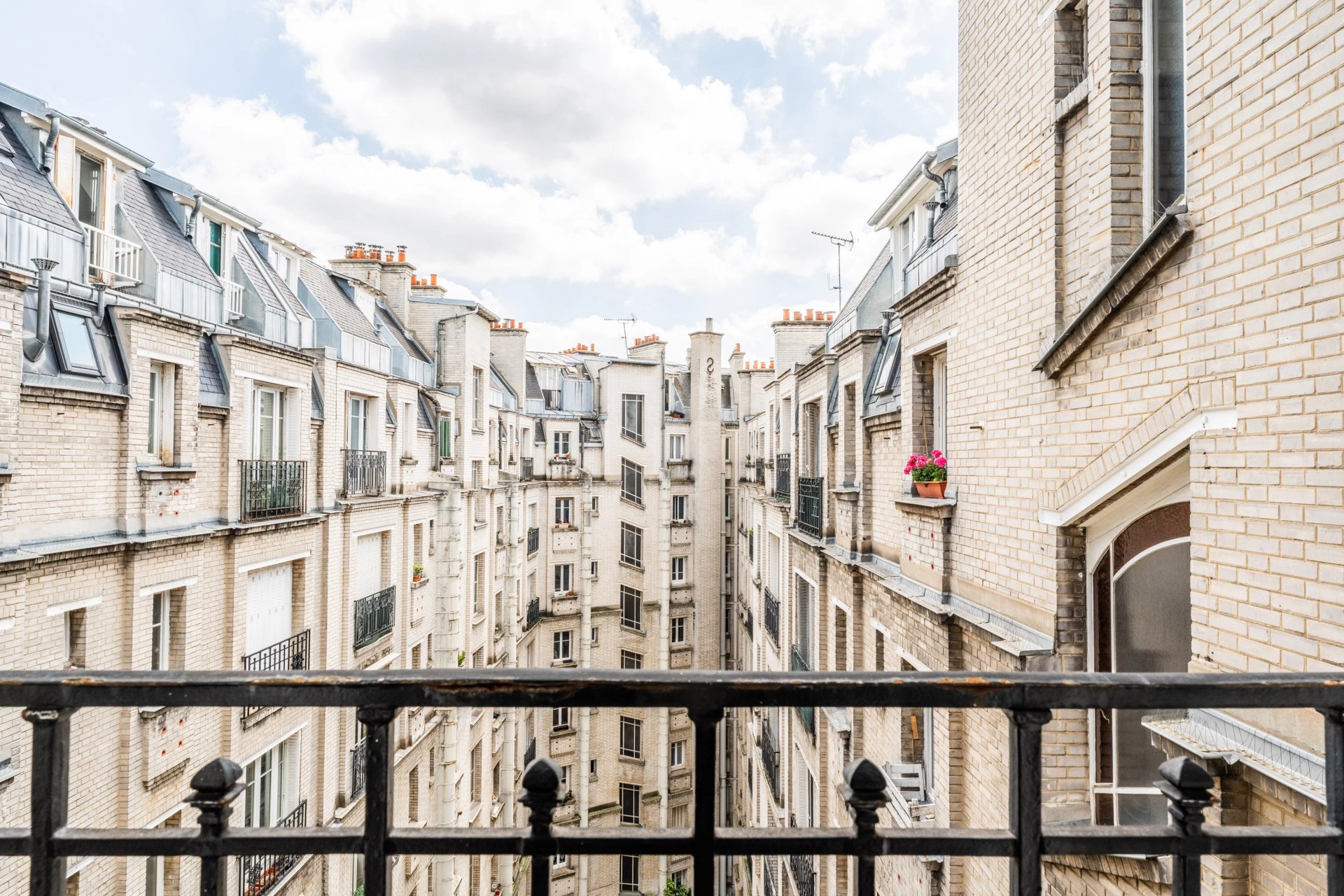 2 Bedroom Apartment/Flat's Image 8