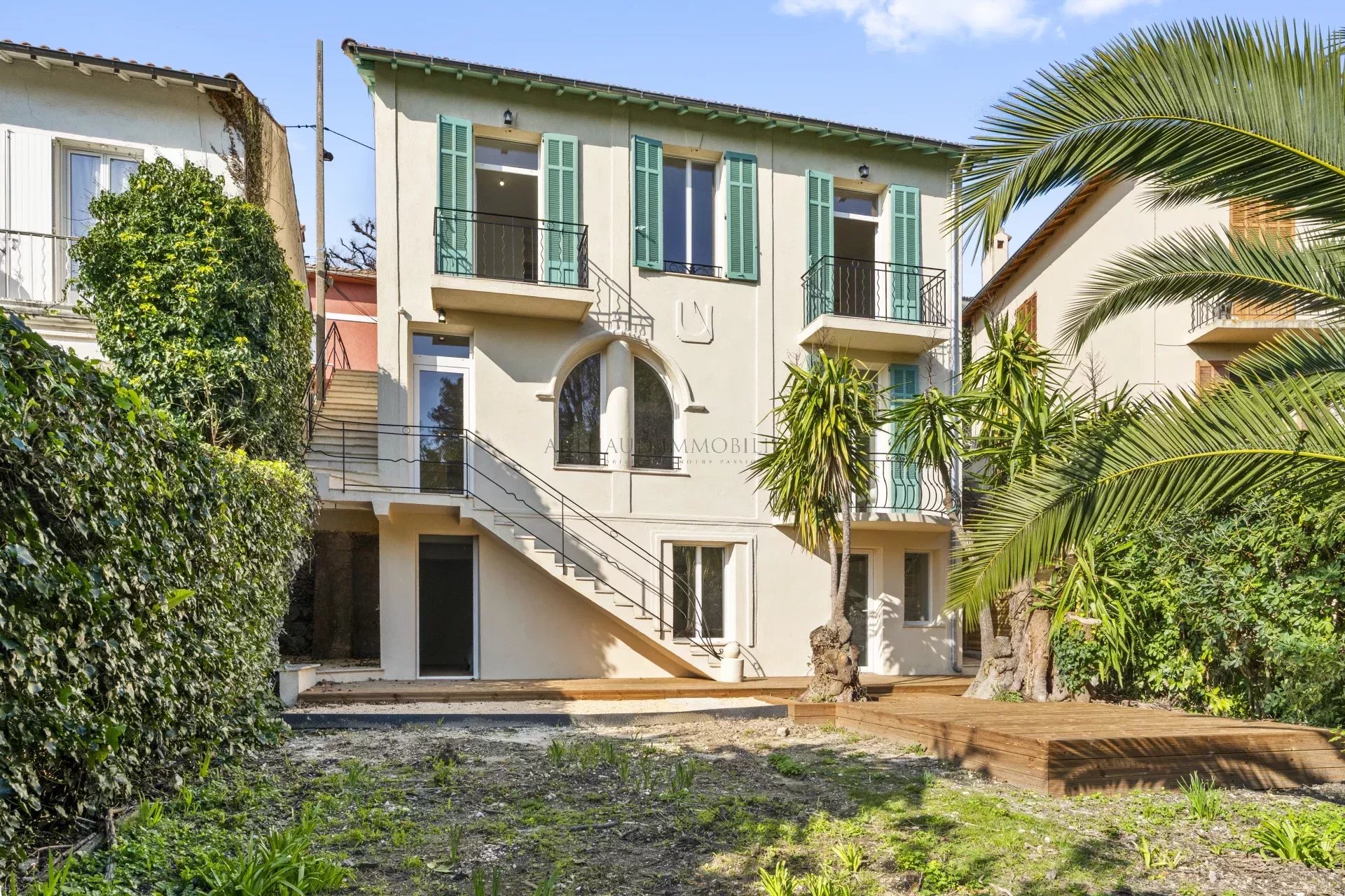 Agence immobilière de 