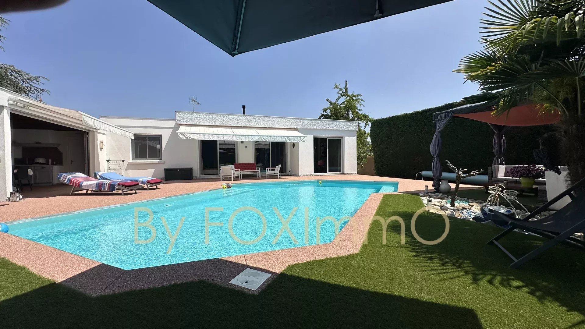 VILLA COMTEMPORAINE  ROANNE