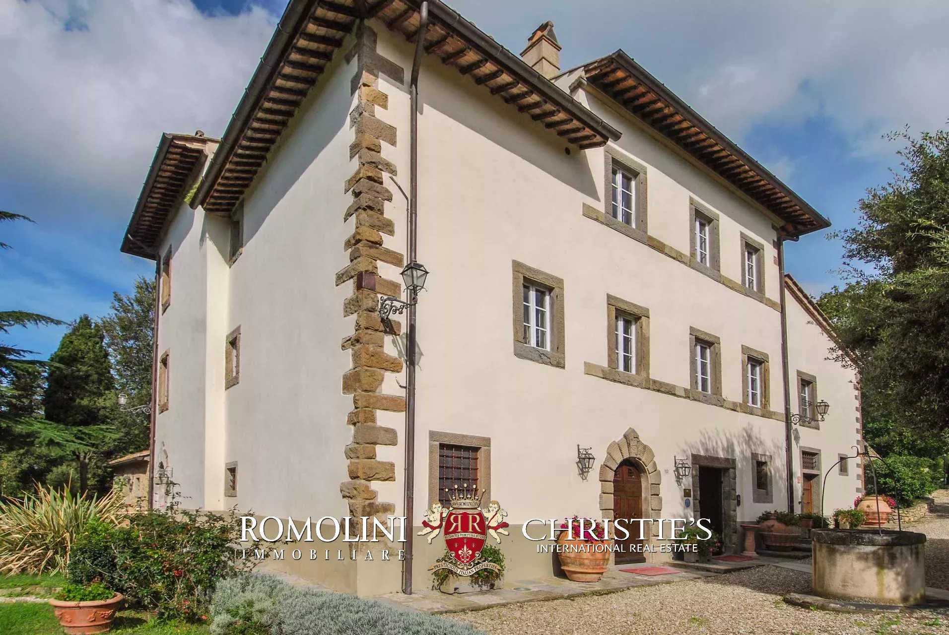 15 Bedroom Villa/Townhouse's Image 8