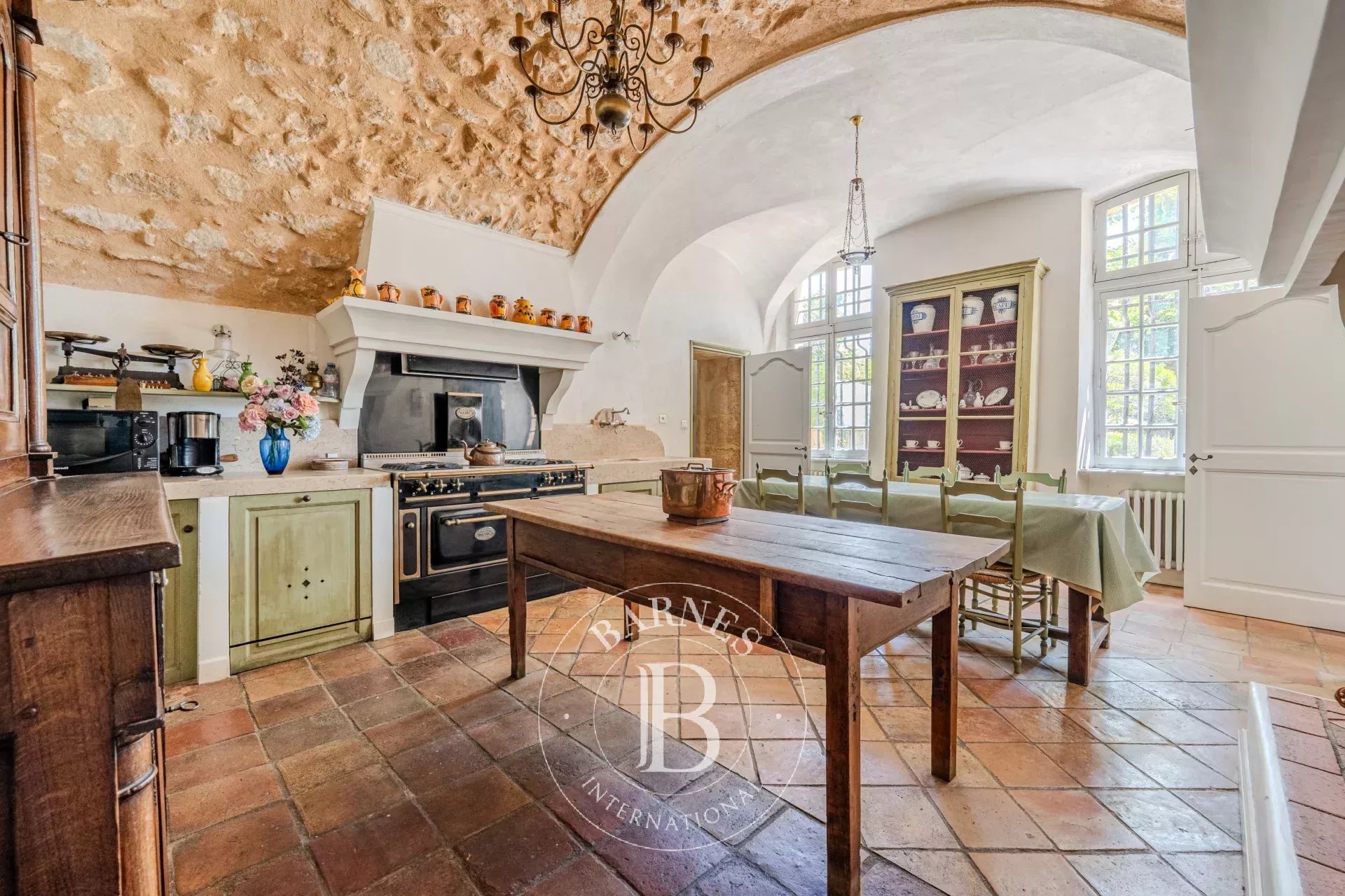 Kirevi Aix-en-Provence - picture 11