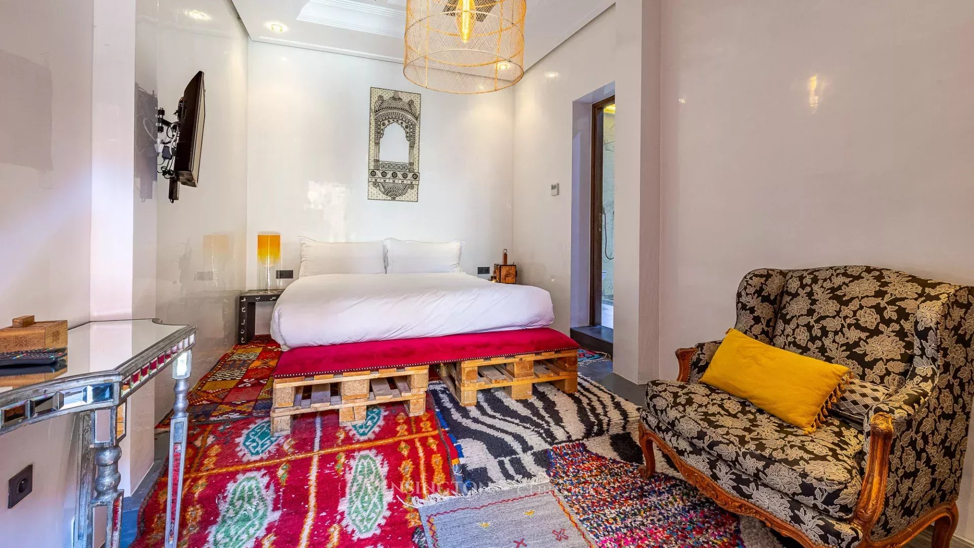 6 Bedroom Villa/Townhouse's Image 28