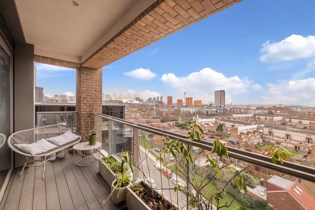 For Sale | Canary Wharf | 2 Bedrooms | 2 Bathrooms | 936 sq ft | Ref : 7412784