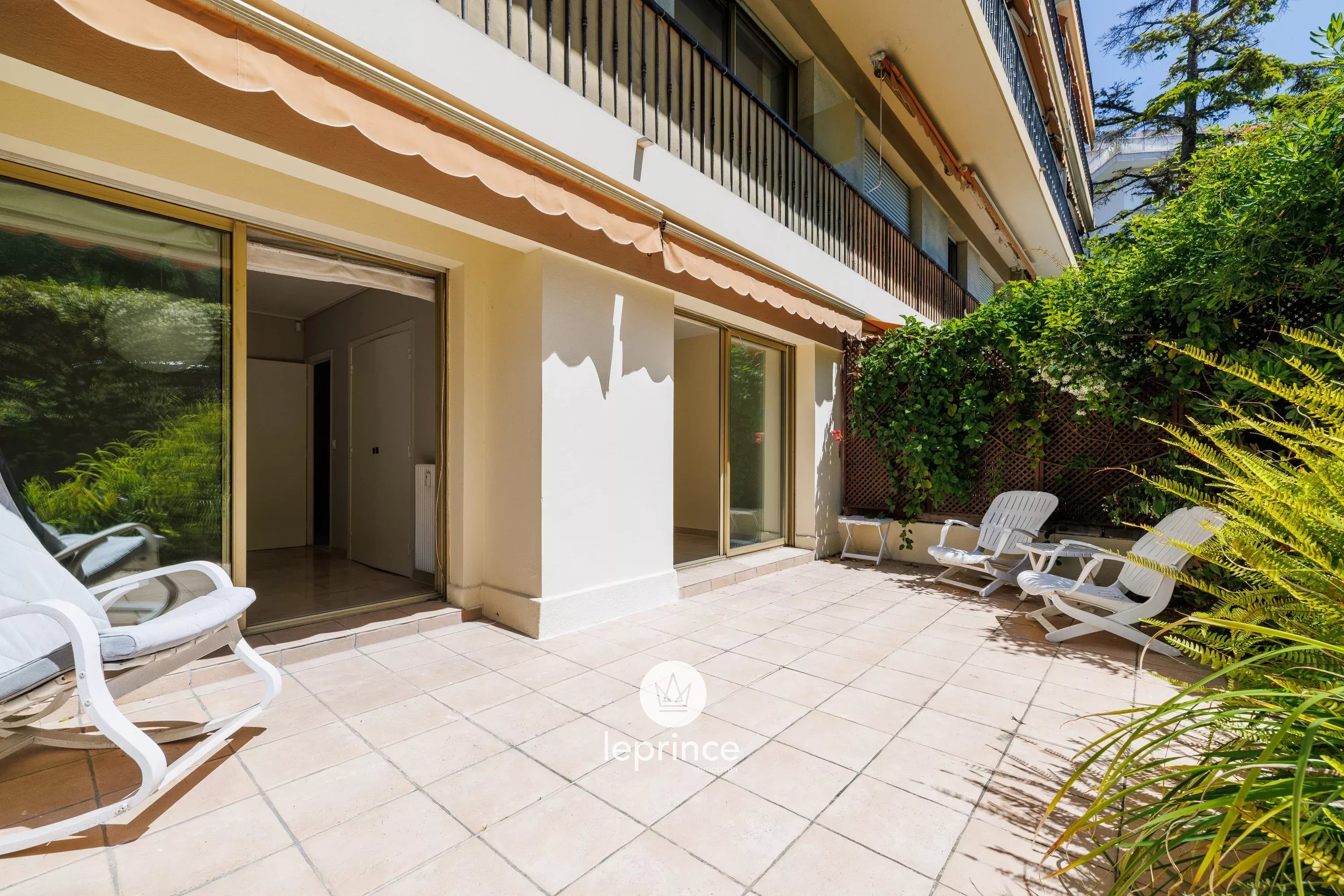 Nice Cimiez - 2-Bedroom Apartment Garden Level - Garage