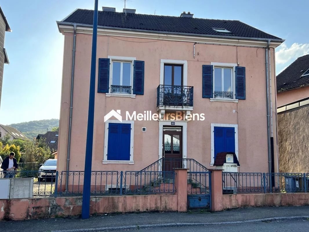 SPECIAL LOCATIF ! Immeuble avec 3 T3 à rénover à VALDOIE