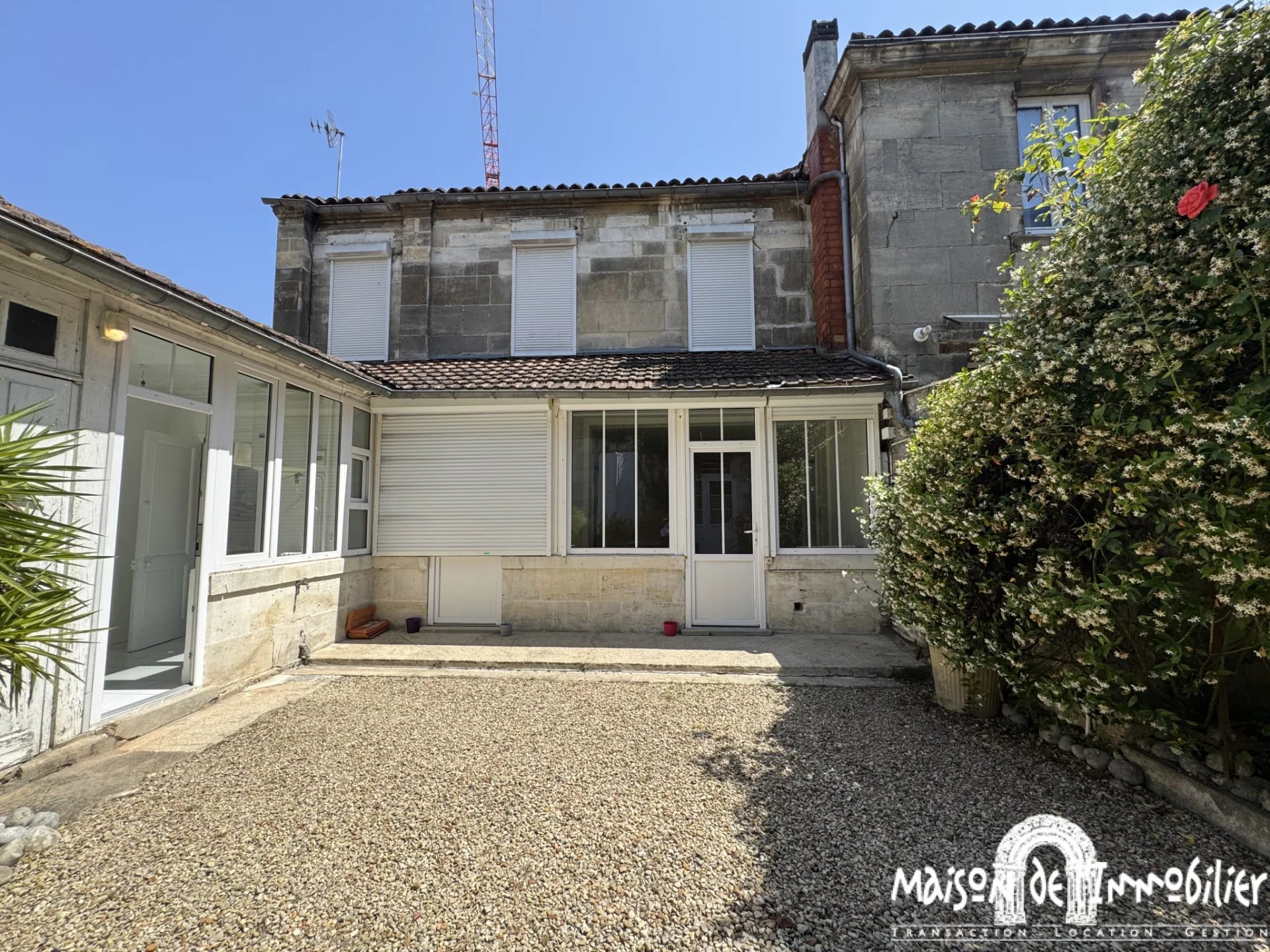 A louer en centre-ville de COGNAC - Appartement - 3 pièces -