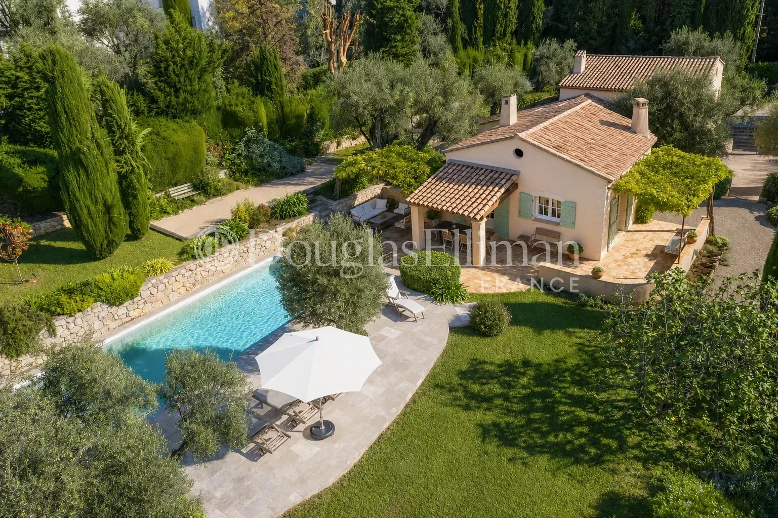 OPIO –  A Provencal Villa with heated pool - Picture n°2